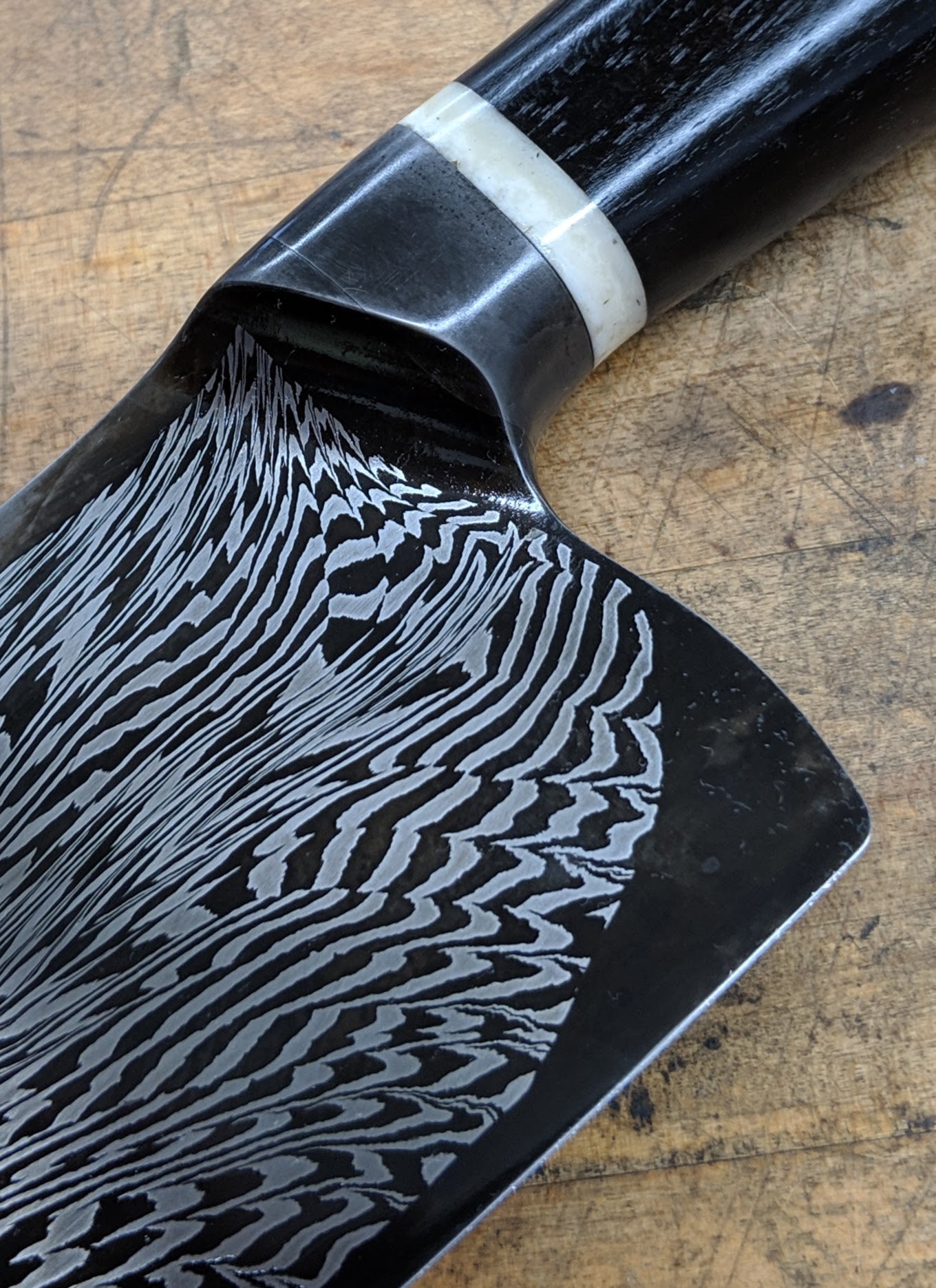 Blade and Hammer 9-Inch Damascus Steel Nakiri Knife - Professional Japanese Vegetable Knife for Chopping, Slicing & Dicing - Perfect for Home Chefs & Professional Kitchens