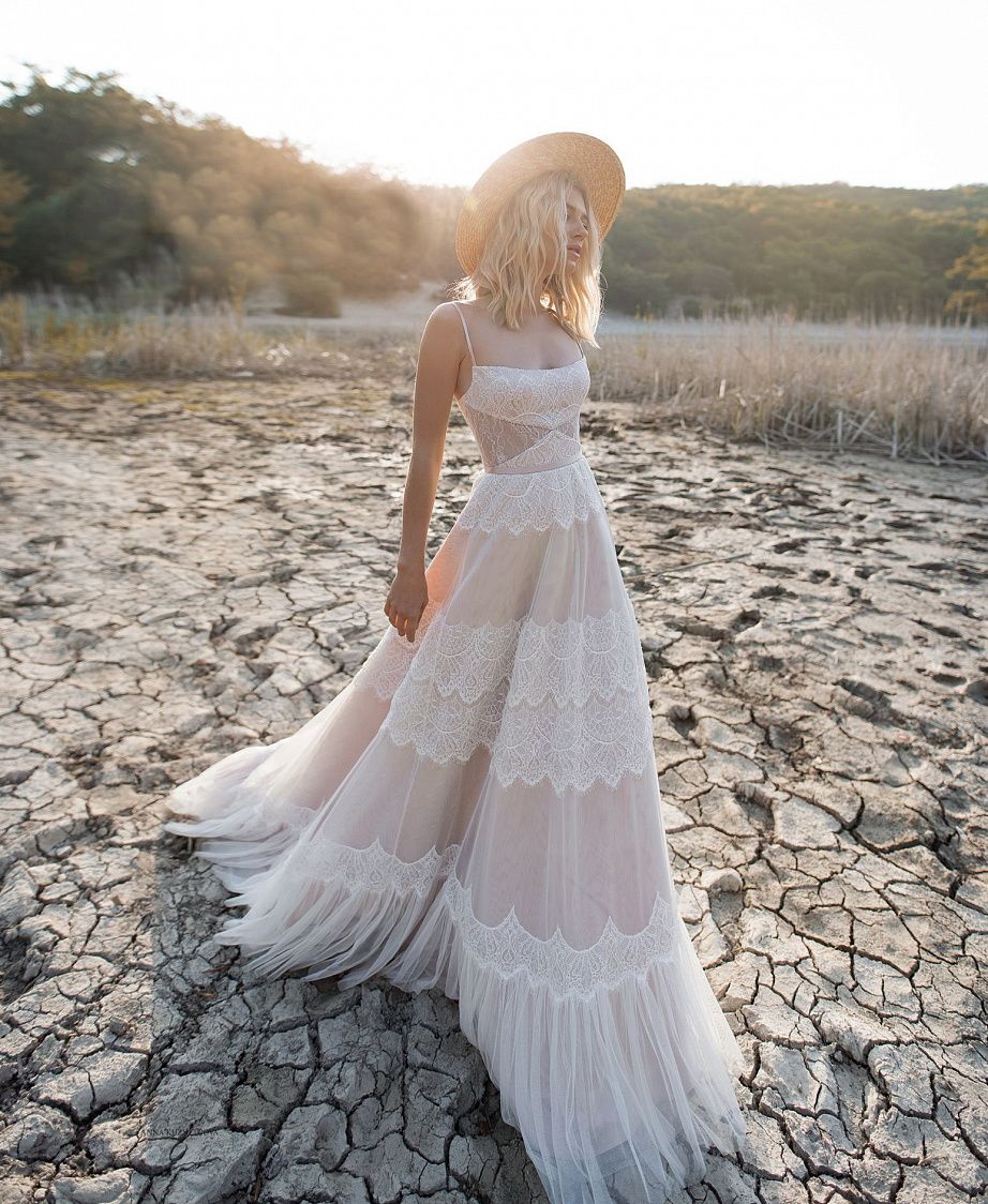 Elegant A-Line Lace Boho Wedding Dress with Spaghetti Straps - Perfect for Beach Weddings & Romantic Outdoor Ceremonies