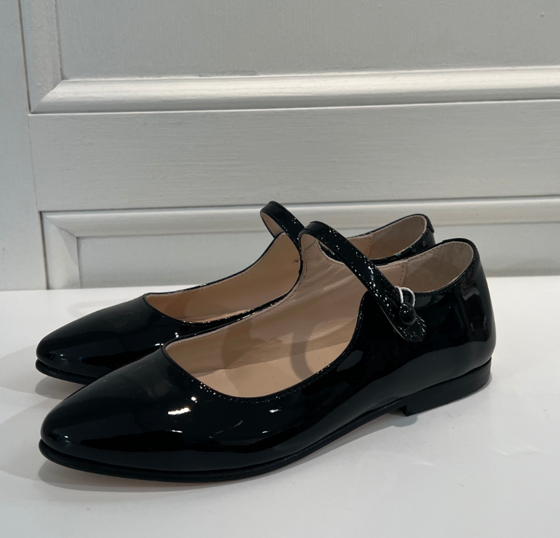 Bonpoint Black Patent Leather Mary Jane Shoes for Girls - Elegant & Stylish Dress Shoes for Weddings, Parties & Special Occasions