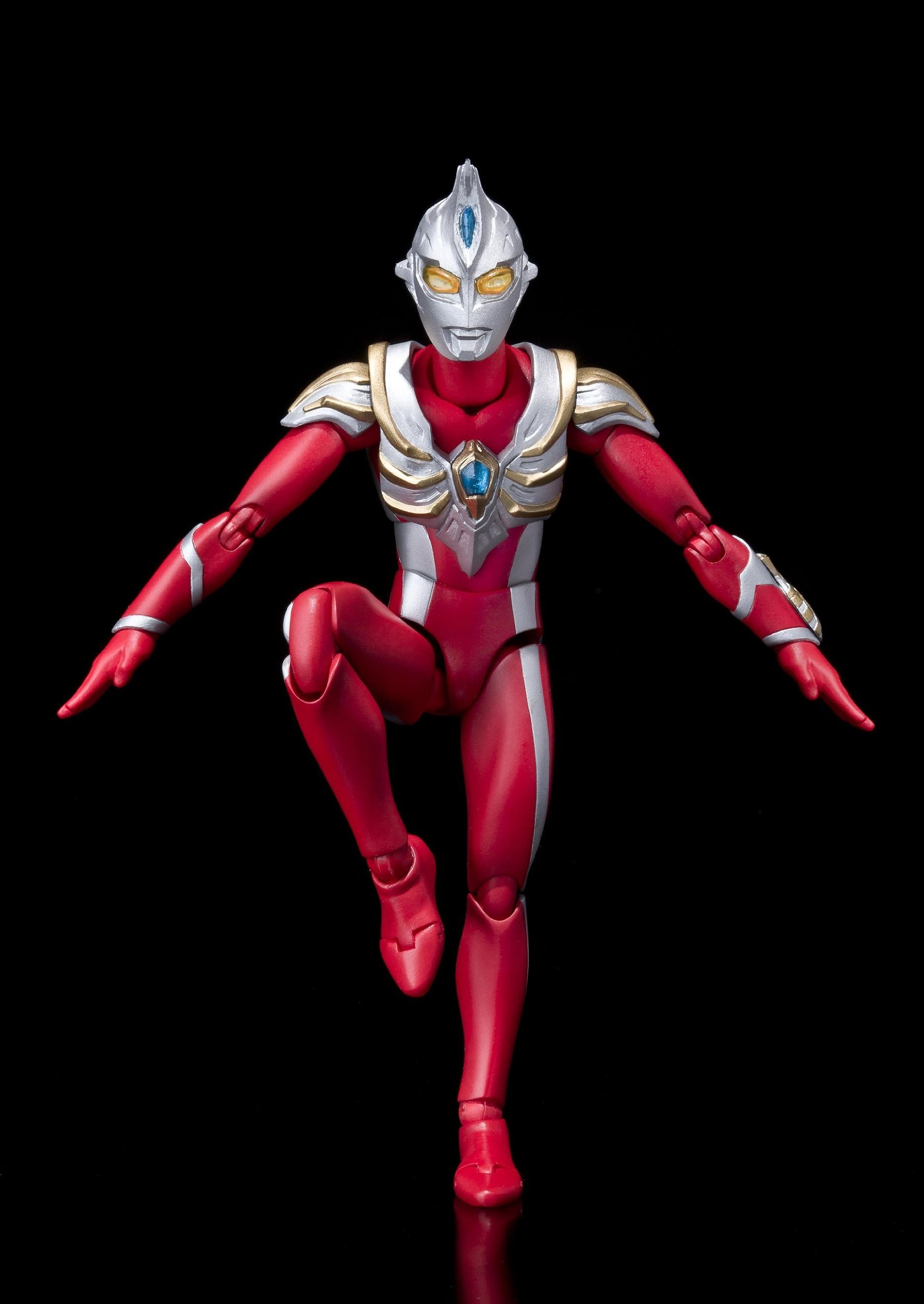 Ultra-Act Ultraman Max Action Figure - Collectible Japanese Anime Toy for Fans & Display - Perfect for Home Decor, Gifts, and Cosplay Scenes