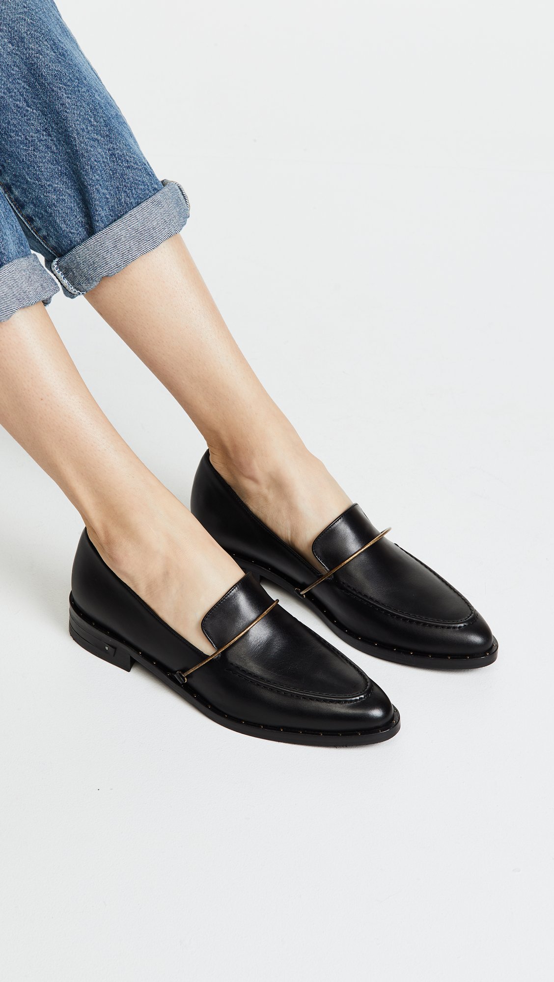 Women's Lightweight Comfortable Loafers - Slip-On Casual Shoes for Walking, Travel & Work - Breathable & Supportive for All-Day Wear