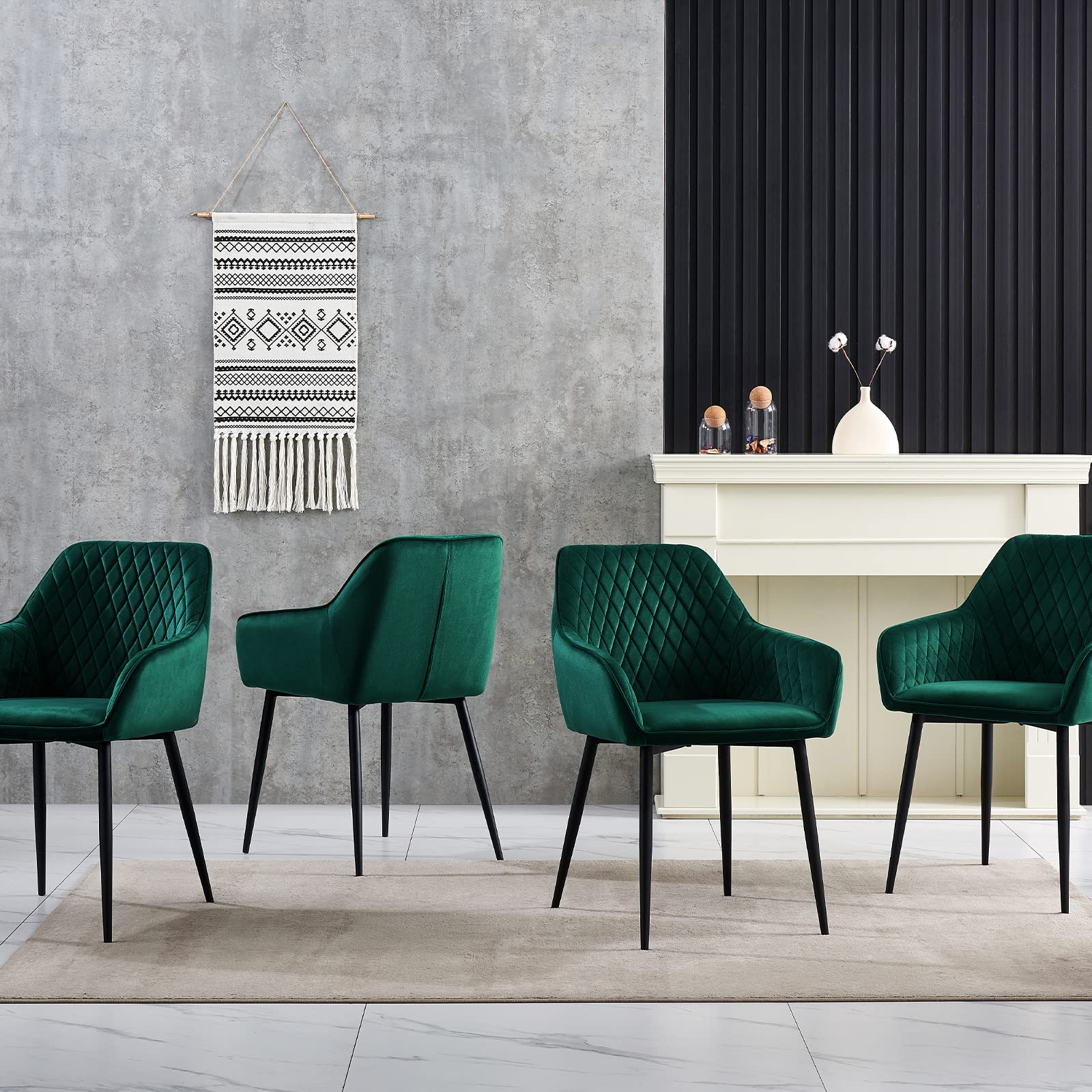 Luxury Velvet Dining Chairs Set of 4 - Emerald Green Upholstered Armchairs for Dining Room, Modern Tufted Accent Chairs with Solid Wood Legs - Perfect for Formal Dining, Kitchen Breakfast Nook, and Elegant Home Decor