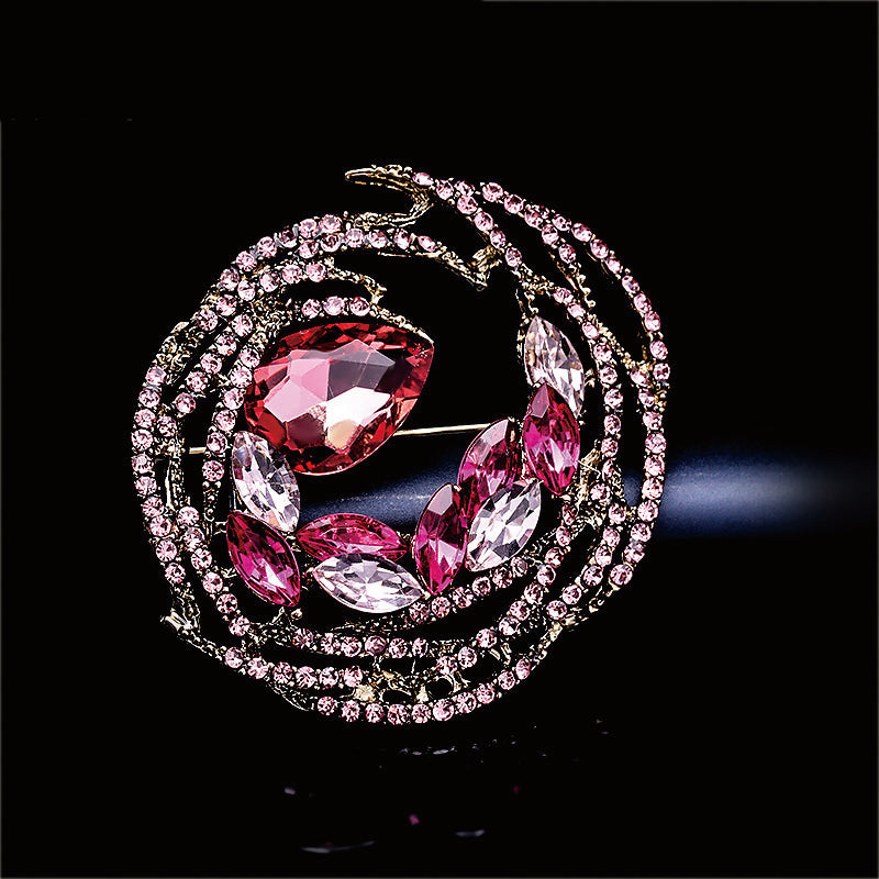 Stylish Artificial Crystal Rhinestones Geometric Round Brooch for Women - Perfect for Dresses, Jackets, and Formal Occasions
