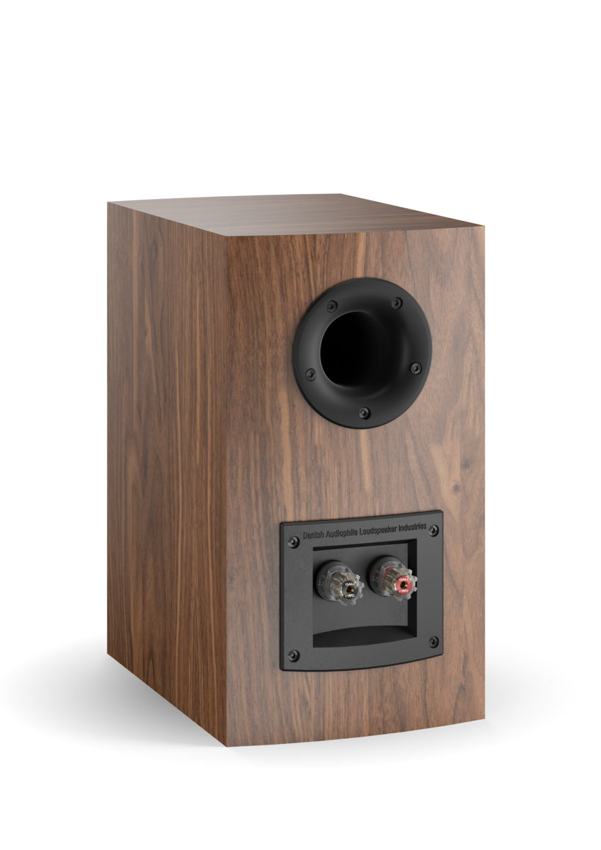 DALI Rubicon 2 Bookshelf Speakers (Pair) - Premium HiFi Audio for Home Theater & Music Listening - Perfect for Living Rooms, Studios & Audiophile Setups