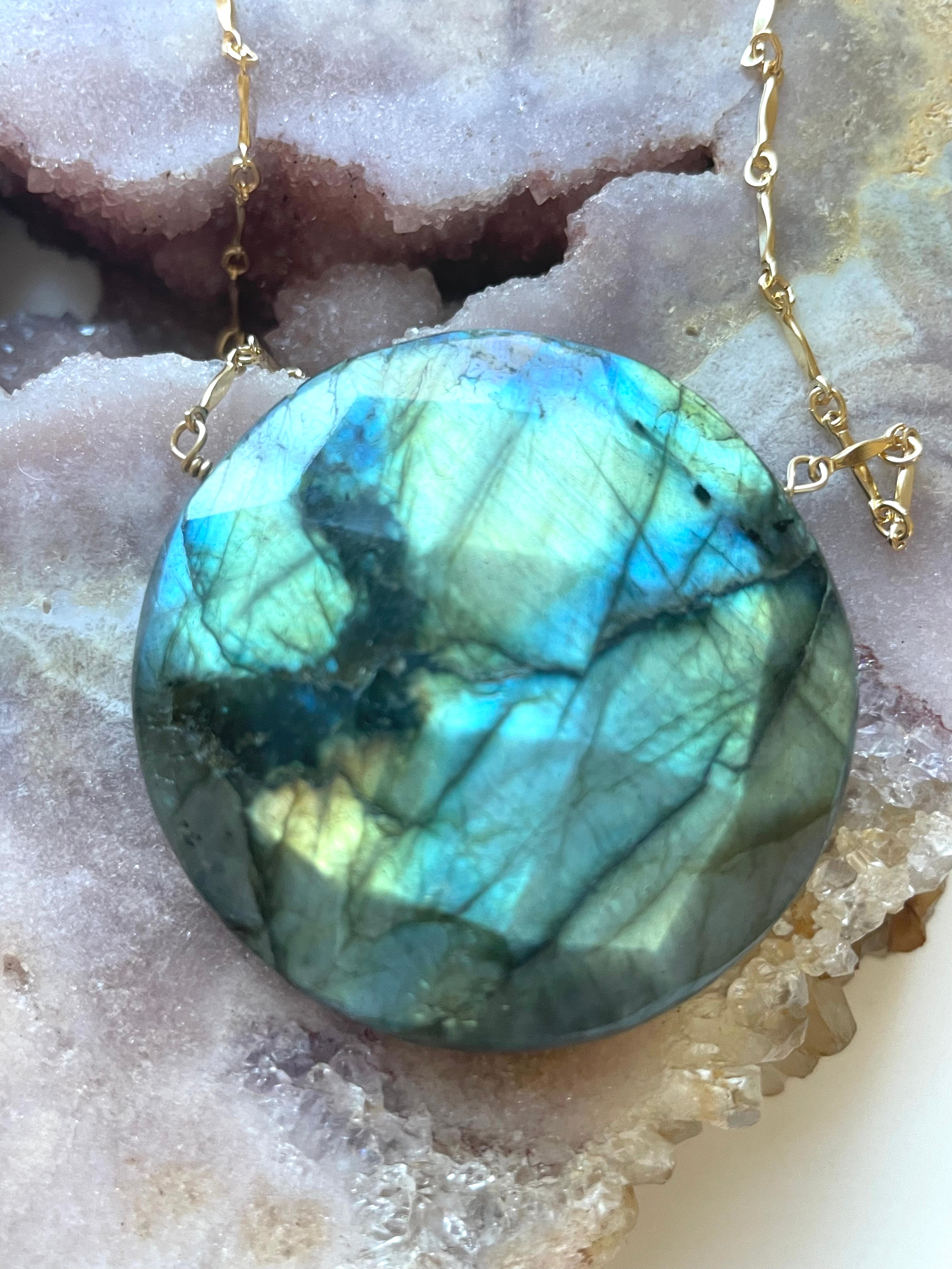 Stunning Large Labradorite Statement Necklace for Women – Elegant Healing Crystal Jewelry for Spiritual Protection & Energy Balance | Perfect for Meditation, Yoga & Boho Fashion