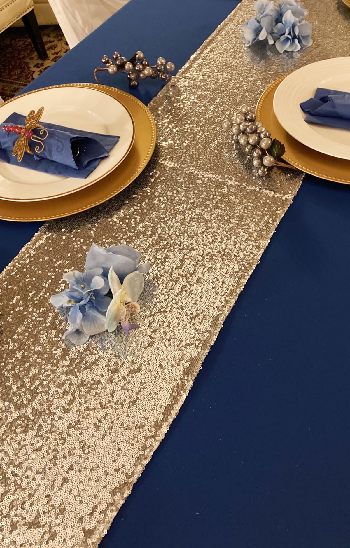 ShiDianYi Sequin Table Runner - 14x108 Inch Light Gold Glitter Table Cover for Weddings, Bridal Showers & Parties - Sparkly Decorative Runner for Dining Tables, Buffets & Events