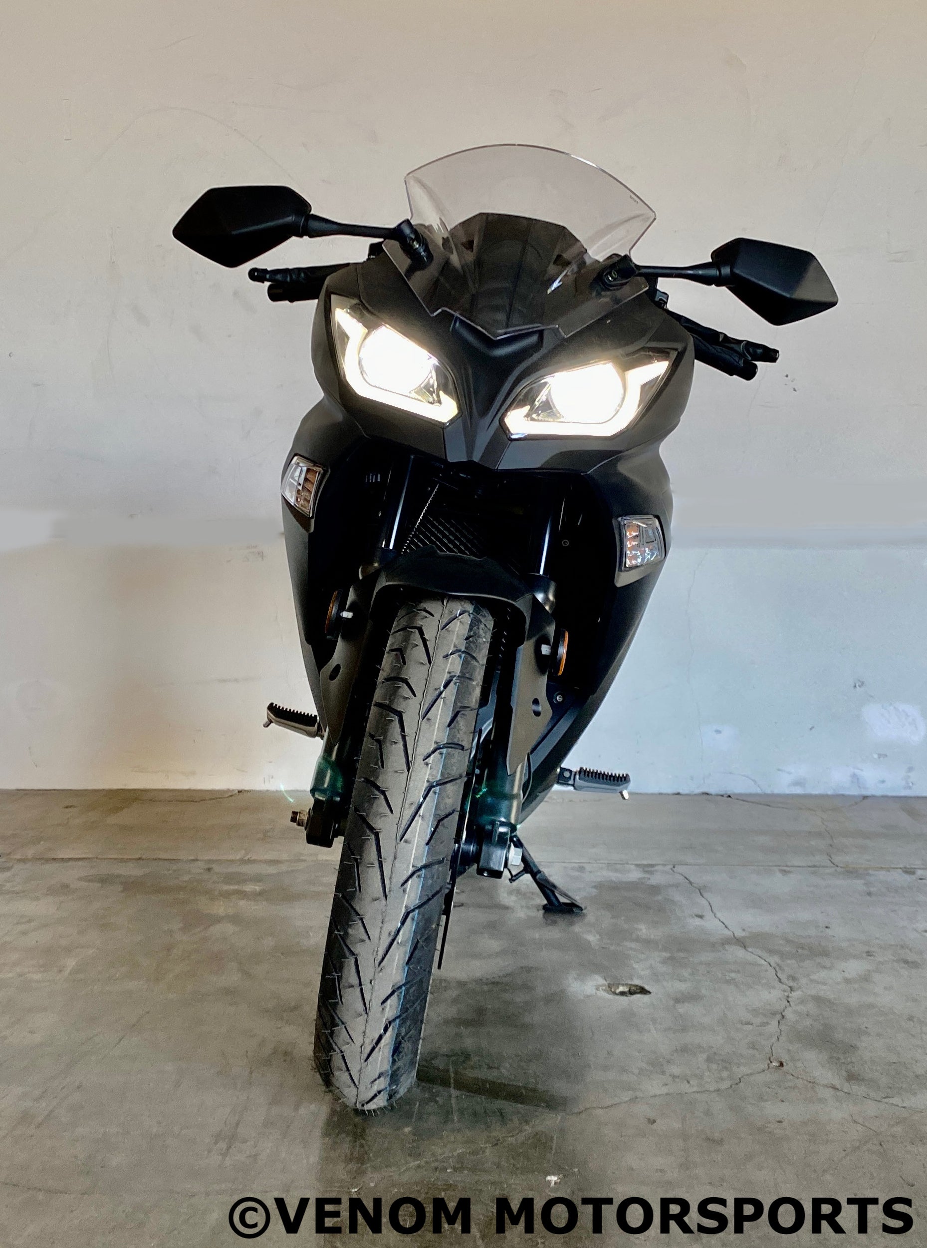 Venom X22GT 250cc Automatic Motorcycle - Open Box Sale | Perfect for Commuting & Off-Road Adventures