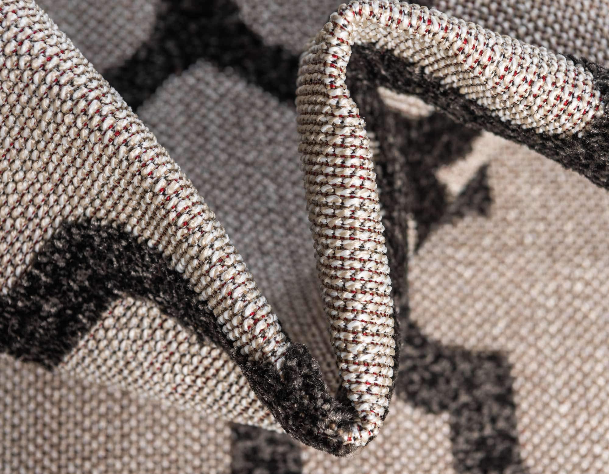 Unique Loom Outdoor Trellis Collection Area Rug - 7'1