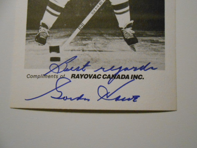 Gordie Howe WHA Rare Autographed 5x7 Photo with COA - Perfect for Hockey Memorabilia Collectors & Sports Fans Display