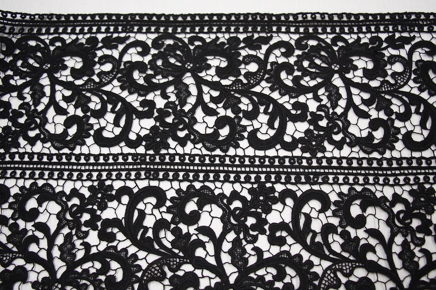 Elegant Black Guipure Lace for Garden Decor - Perfect for Outdoor Weddings, Home Accents & DIY Crafts