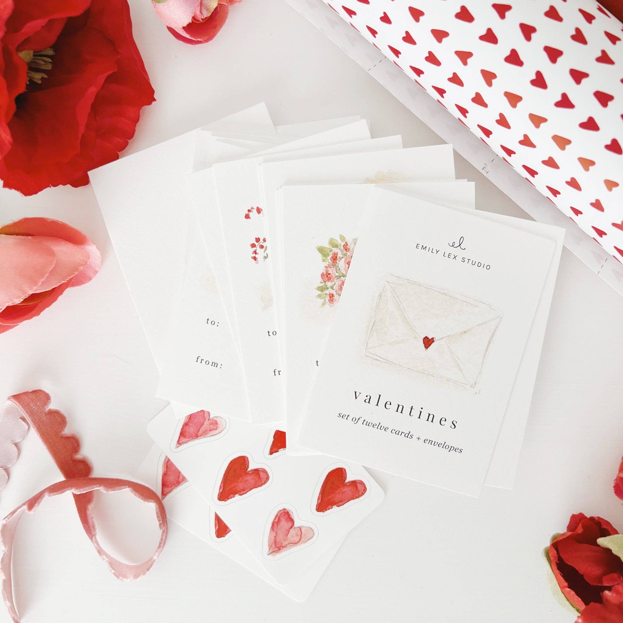 Mini Valentine's Day Card Set - 20 Adorable Greeting Cards for Kids & Adults - Perfect for Classroom Exchanges, Gifts & Romantic Notes