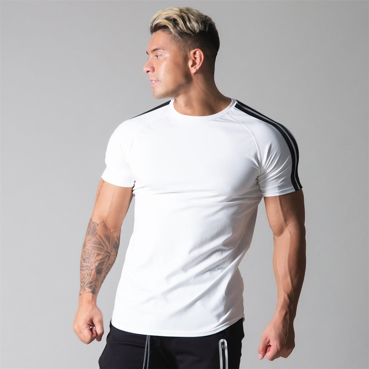 Men's Black Gym Fitness T-Shirt - Slim Fit Running & Workout Short Sleeve Cotton Tee for Bodybuilding Training | Perfect for Summer Workouts & Athletic Activities