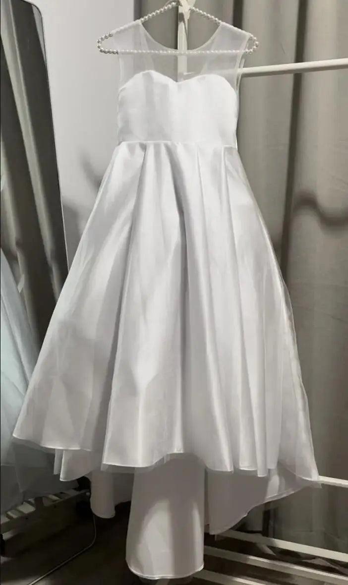 Elegant Tulle Long Flower Girl Dress for Weddings & Special Occasions - Perfect for Bridal Parties, Pageants & Formal Events