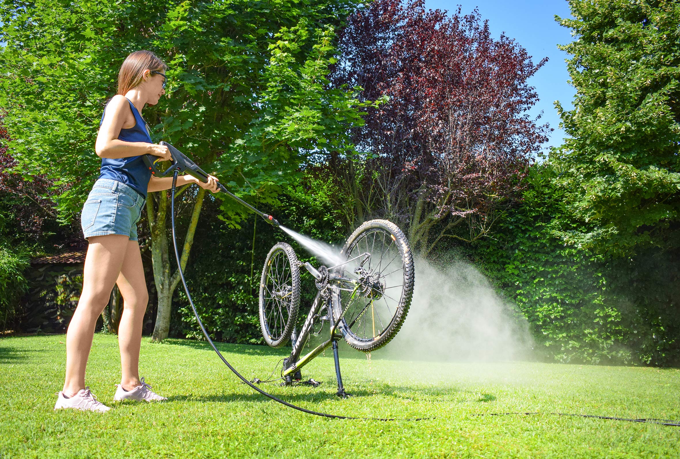 Lavor Galaxy 160 Pressure Washer, 2500W, 160 Bar Max, 510L/H Max, Fixed & Rotary Brush, Patio Cleaner, 8m Hose, Gun, Lance with Variojet & Turbo Nozzle, Yellow/Black - Perfect for Driveway, Deck, and Outdoor Surface Cleaning