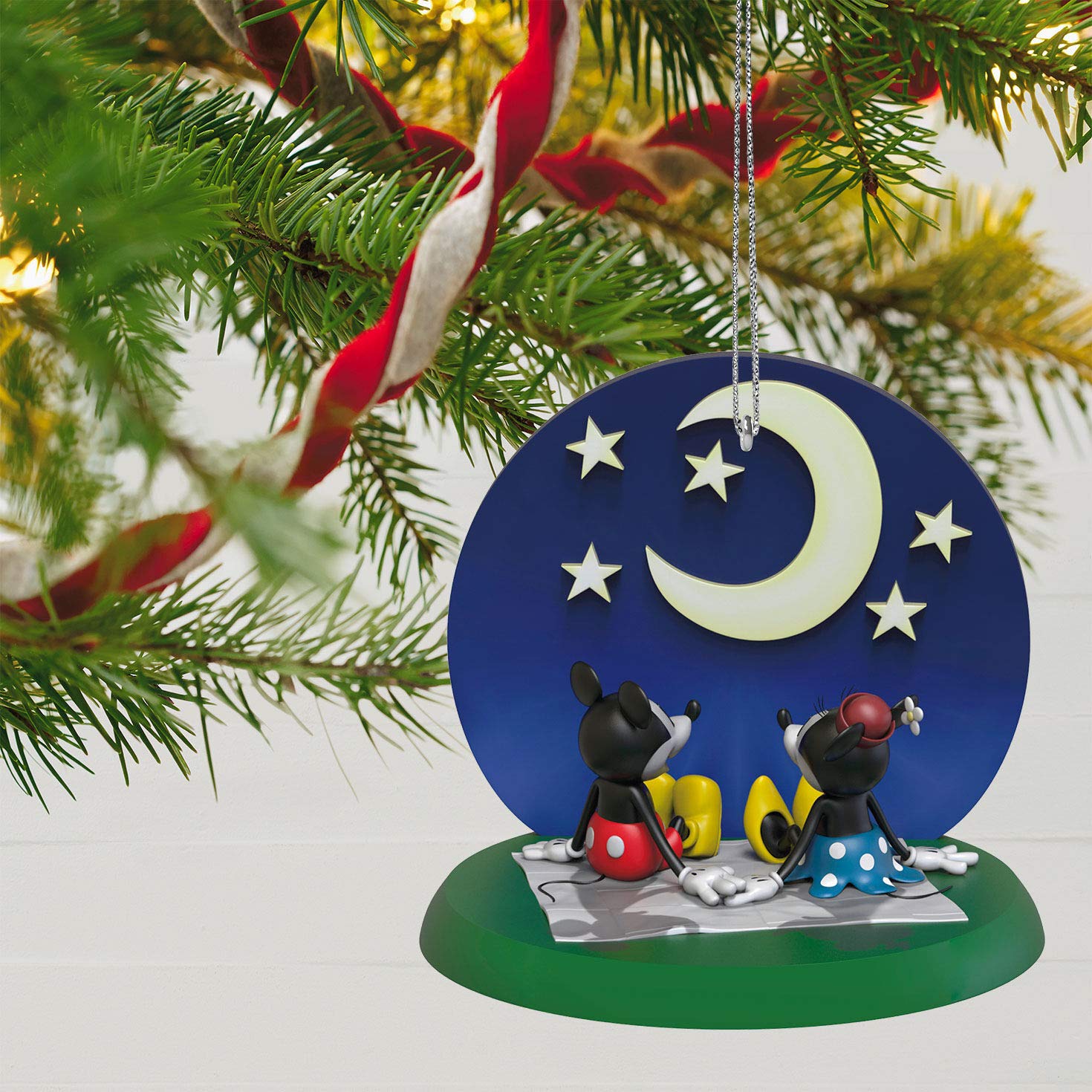 Hallmark Keepsake Christmas Ornament 2020 - Disney Mickey Mouse & Minnie Mouse Starry-Eyed Sweethearts Collectible (1999QXD6461) - Perfect for Holiday Tree Decorations & Disney Fan Gifts