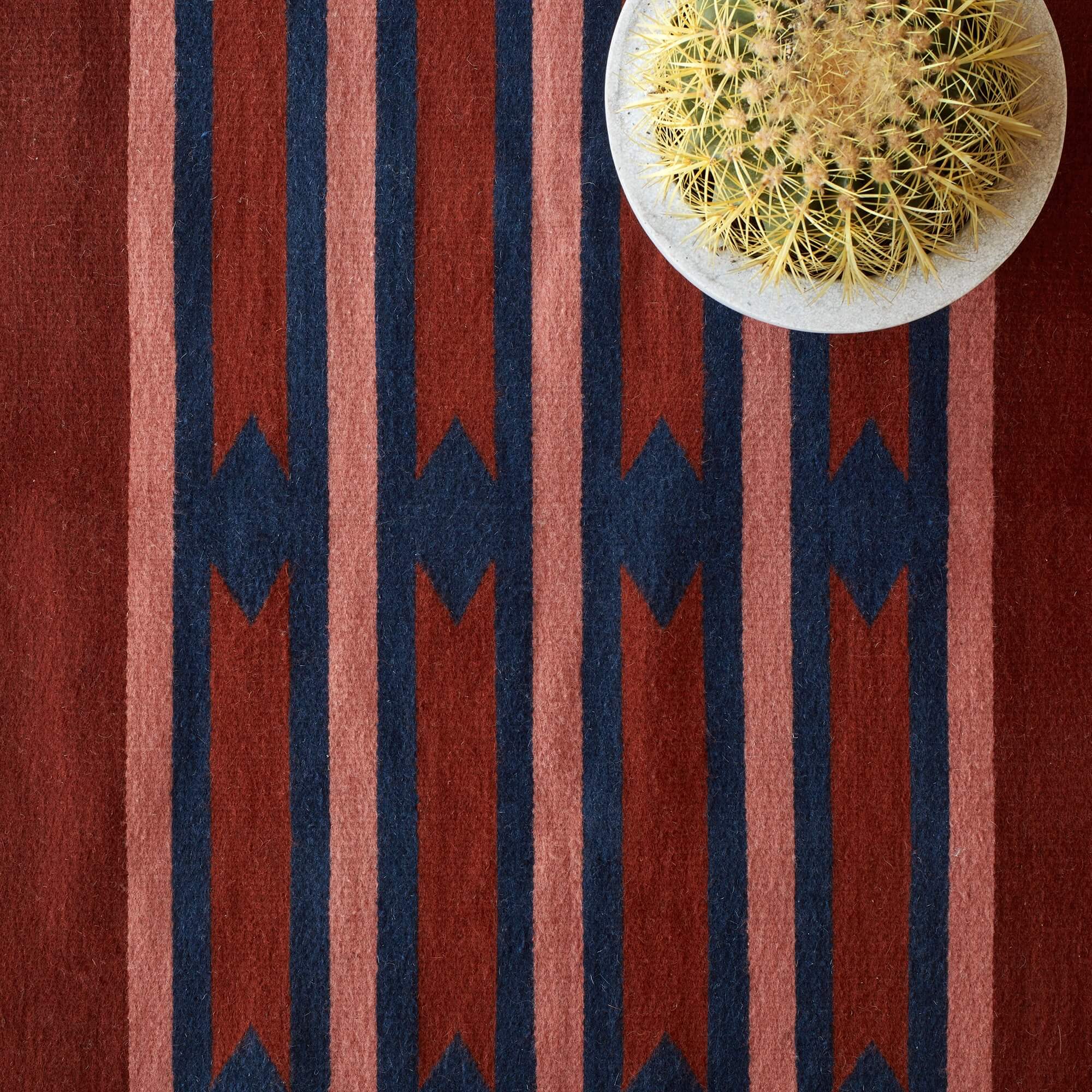 Handwoven Accent Rug - Boho Chic Decorative Throw Rug for Living Room, Bedroom & Nursery - Soft Woven Cotton Floor Mat for Home Decor
