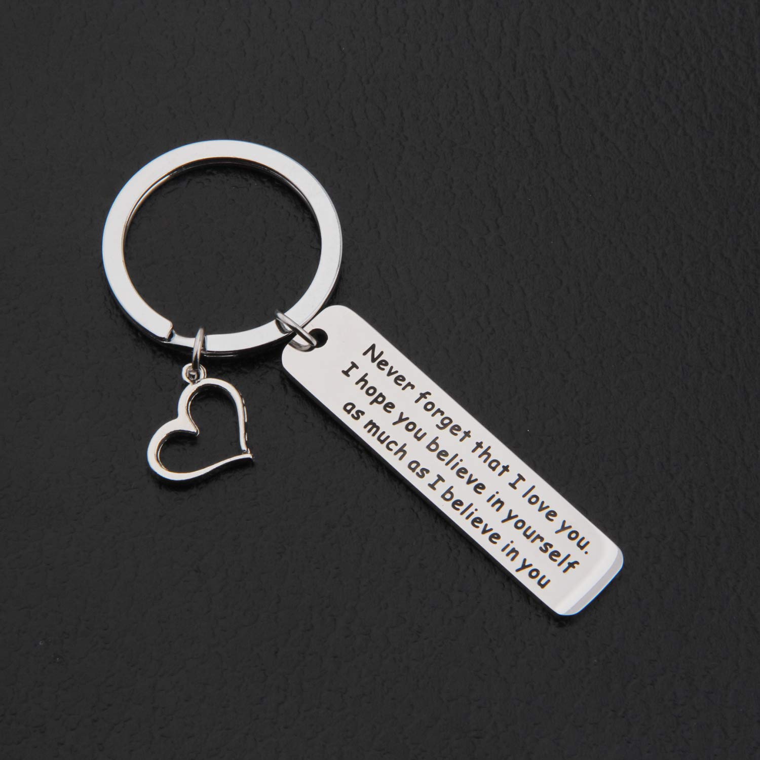 Gzrlyf 'Never Forget I Love You' Keychain - Inspirational & Encouragement Gift for Her, Best Friend, Wife, Mom - Perfect for Birthdays, Anniversaries, Valentine's Day