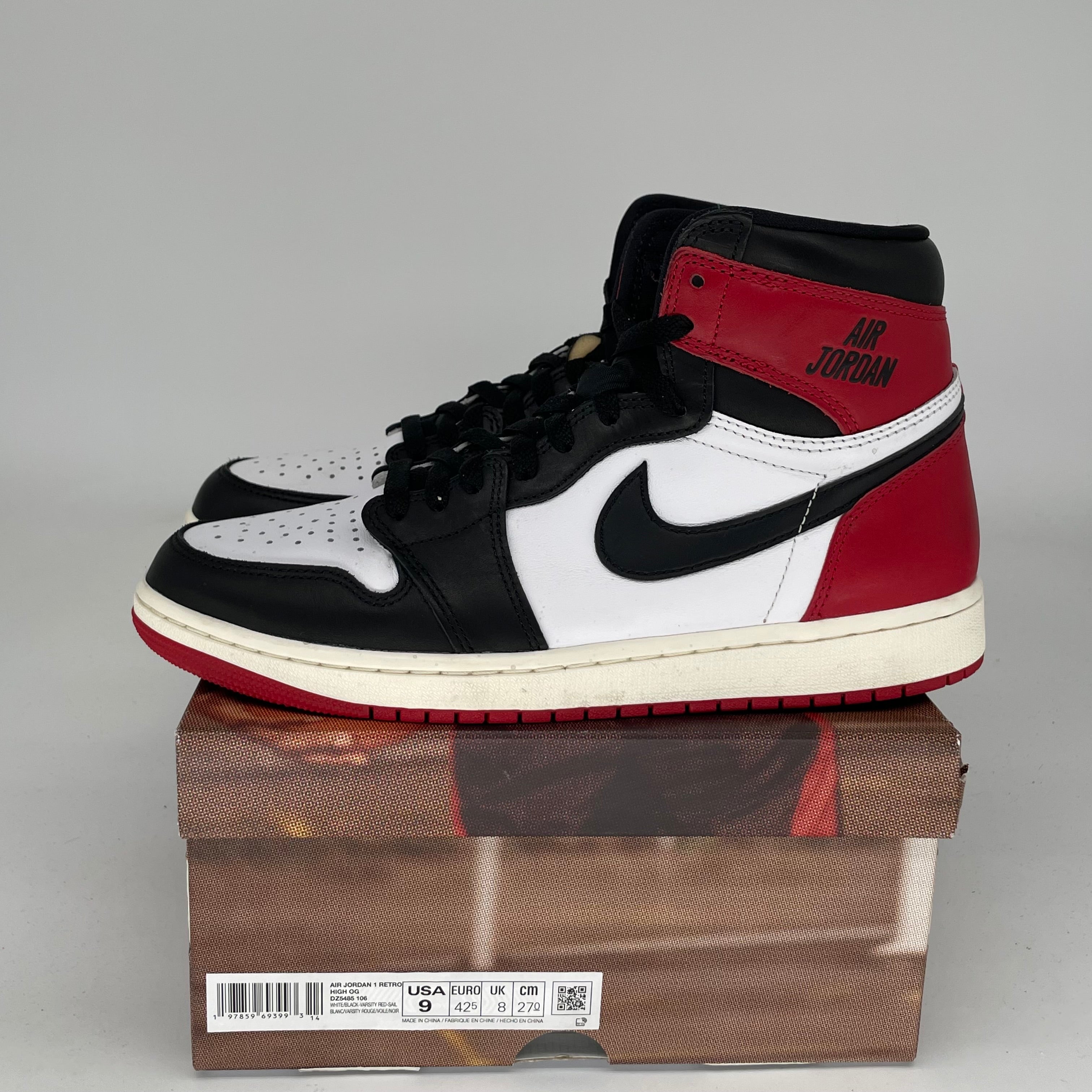 Air Jordan 1 Black Toe Reimagined Sneakers - Size 9 (DZ5485-106) | Retro Basketball Shoes for Men - Perfect for Streetwear, Casual Outfits & Sneaker Collectors
