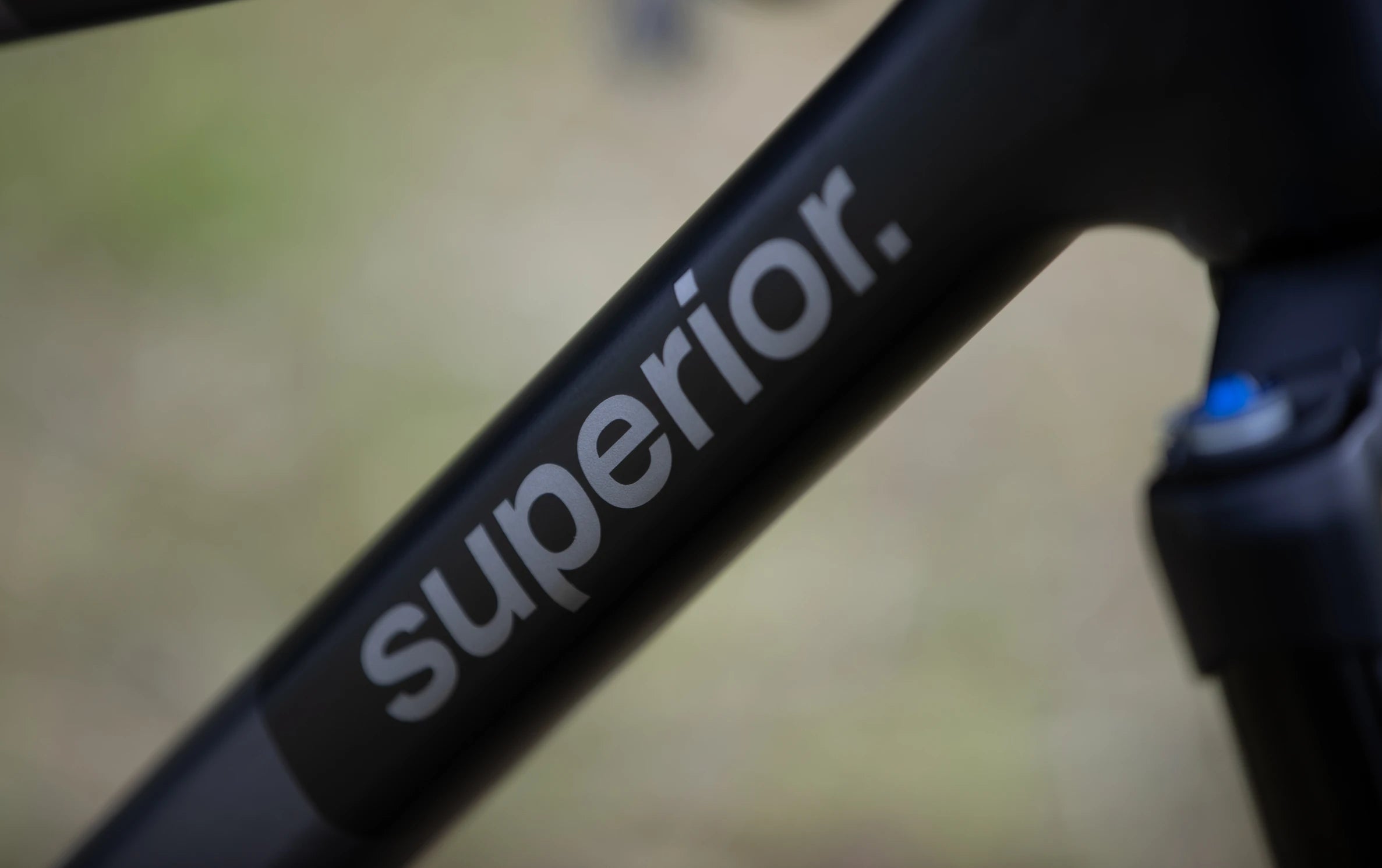 Premium XF 9.7 RC Carbon Fiber XC Mountain Bike - Lightweight & Durable for Trail Riding & Off-Road Adventures