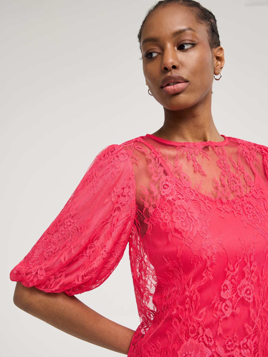Elegant Lace Balloon Sleeve Blouse with Cami - Women's Romantic Floral Lace Top for Date Night & Special Occasions