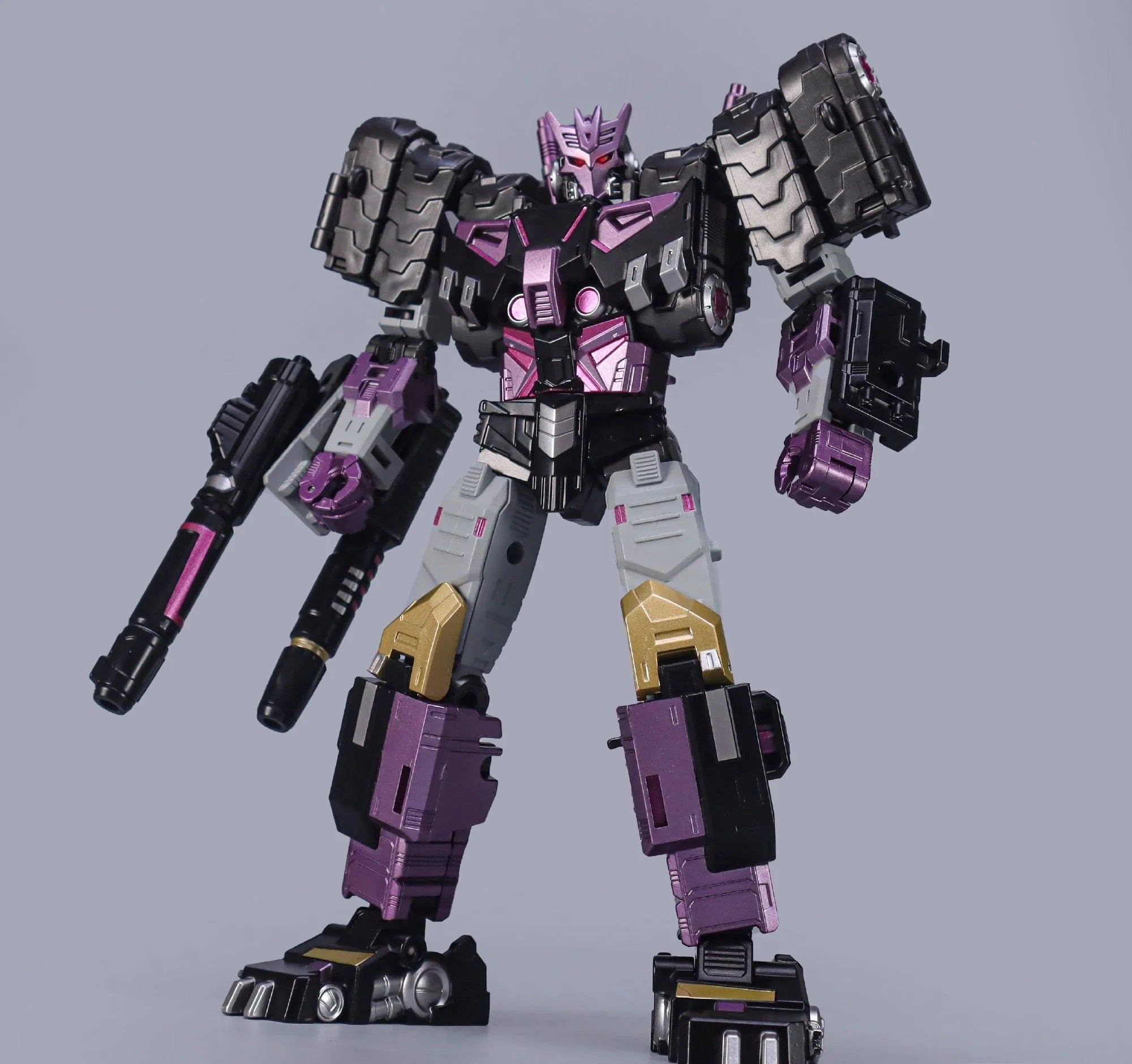 Black Mamba DJD-01 Deformable Oversized Transformable Robot Toy - Perfect for Collectors, Display & Action Play | Anime Inspired Mecha Figure for Adults & Kids
