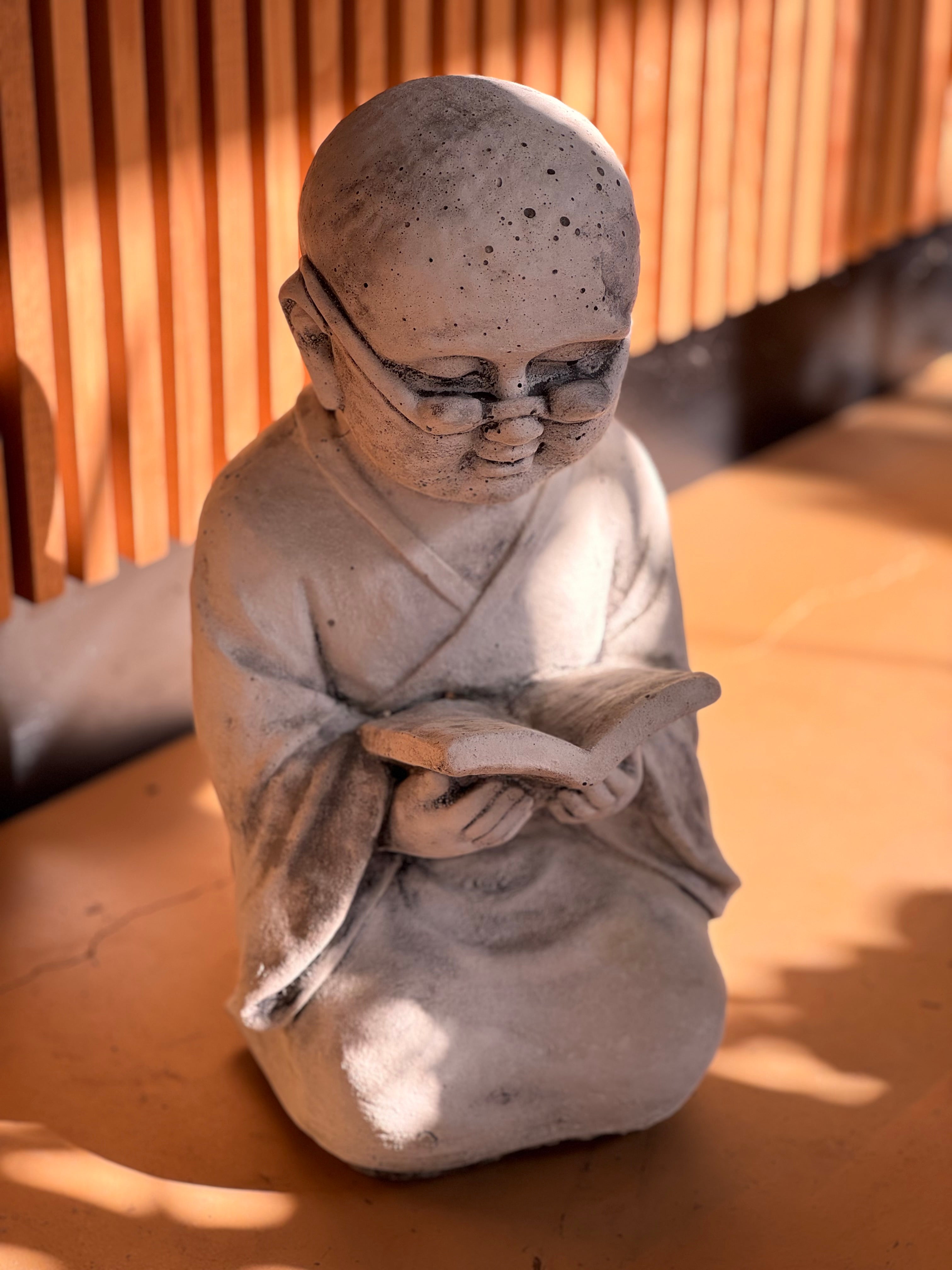 Buddha Statue - Handcrafted Meditation Buddha Figurine for Home Decor, Yoga & Zen Garden - Perfect for Spiritual Gifts, Mindfulness Practice & Asian-Inspired Interior Design