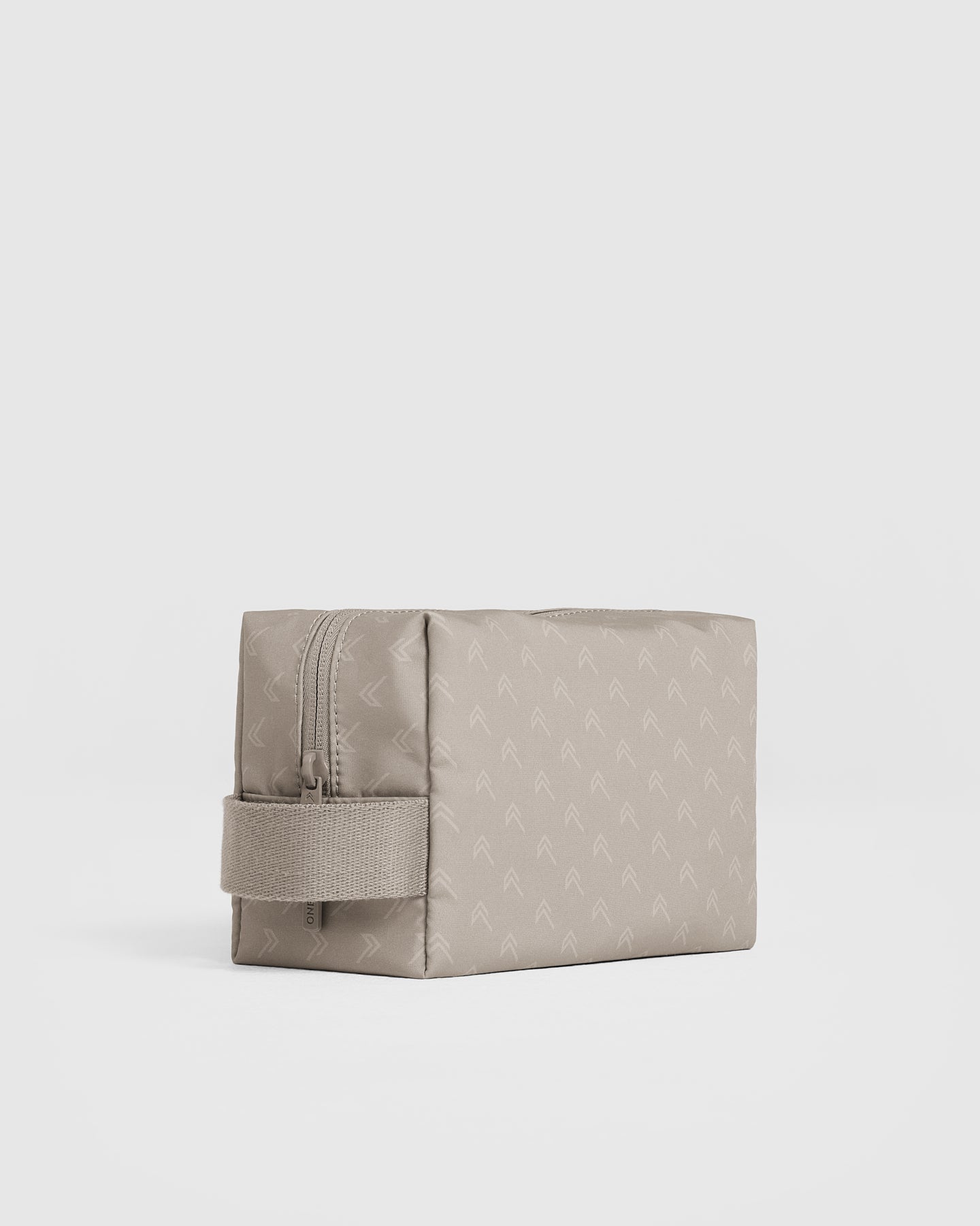 Personalized Monogram Washbag for Travel & Gym - Soft Minky Fabric - Perfect for Toiletries, Cosmetics & Essentials