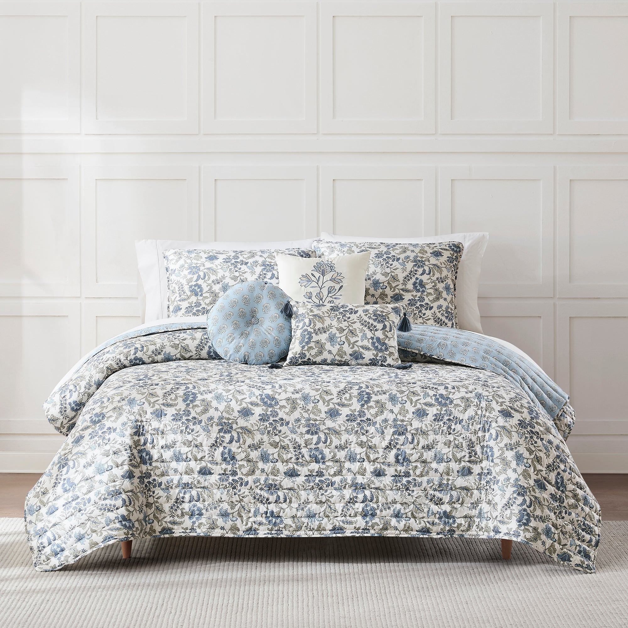 Lillian Block Print Reversible Quilt 6-Piece Set | Cotton Bedding Collection | Perfect for Master Bedroom, Guest Room & Cozy Home Decor