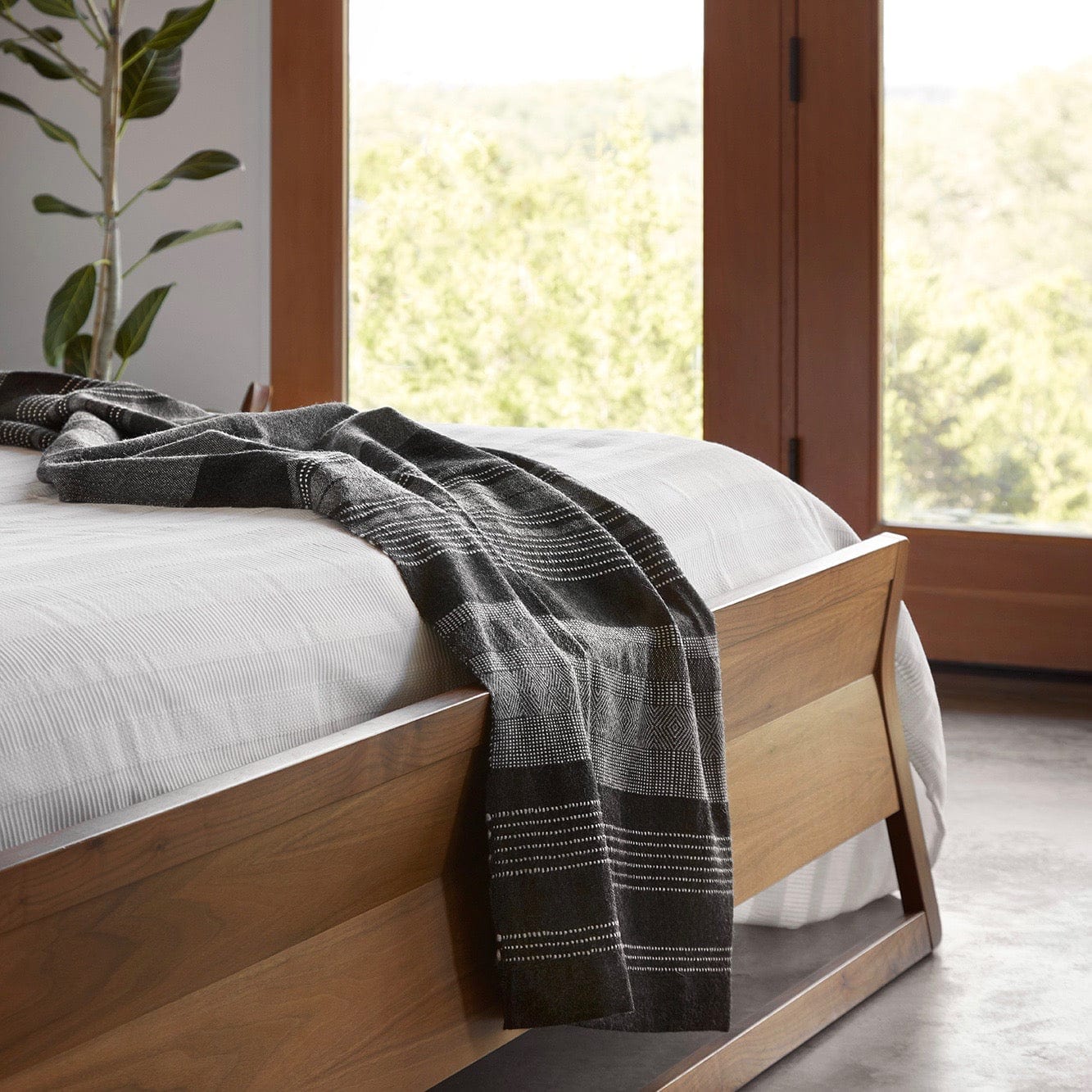 Premium Nevado Alpaca Throw Blanket - Ultra Soft & Warm Alpaca Wool Throw for Couch, Bed, and Sofa - Perfect for Cozy Nights, Winter Comfort, and Home Decor