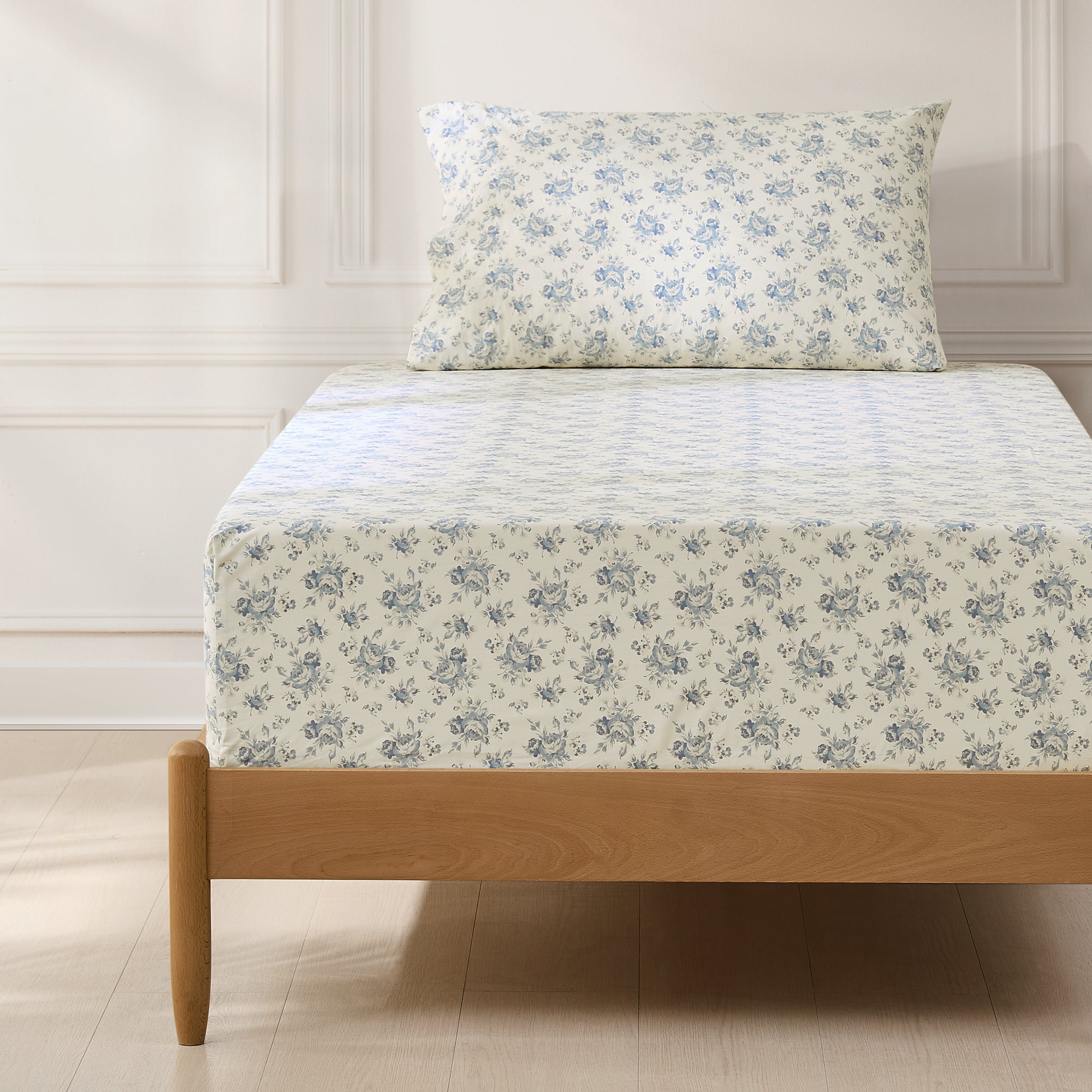 Premium 100% Cotton Rose Garden Bed Sheet Set - Queen Size, Soft & Breathable for All Seasons - Perfect for Home, Hotel, and Guest Room Decor