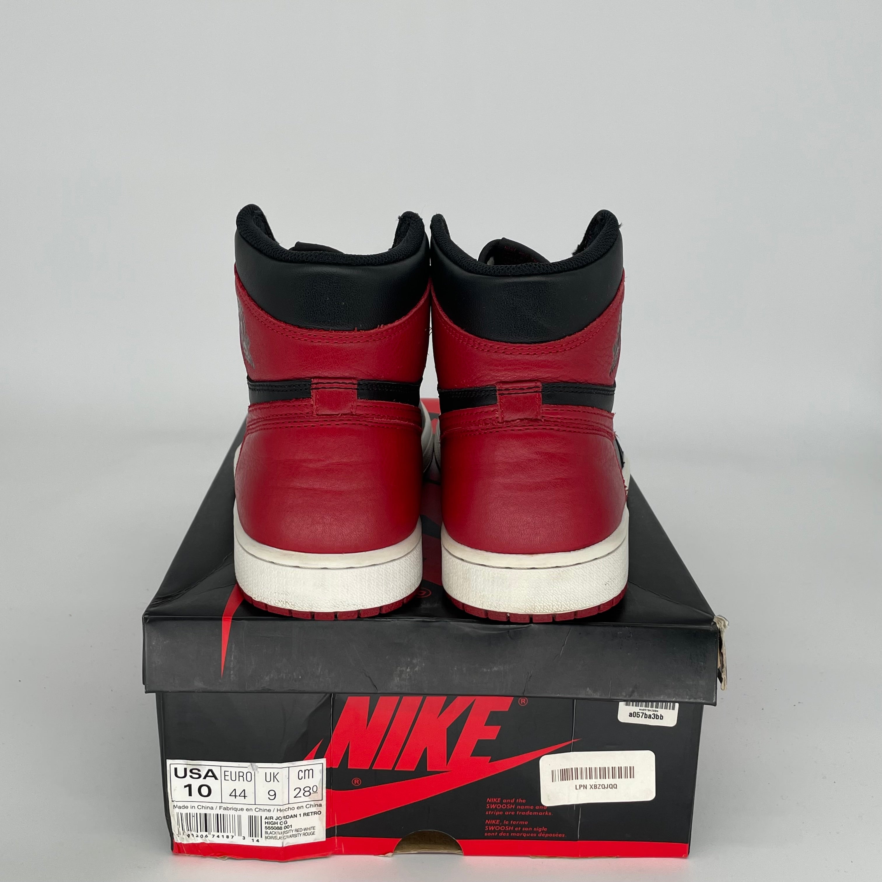 Original Air Jordan 1 Retro High OG 'Bred' Size 10 Men's Basketball Shoes 555088-001 - Perfect for Sneaker Collectors & Streetwear Fashion