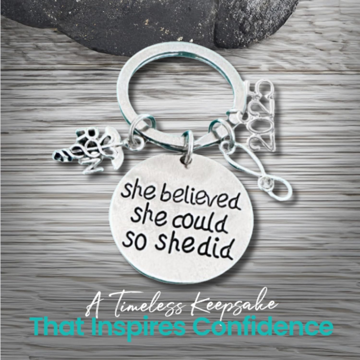 **Custom 2025 Nursing Graduation Keychain - Personalized Nurse Jewelry Gift for Graduates - 