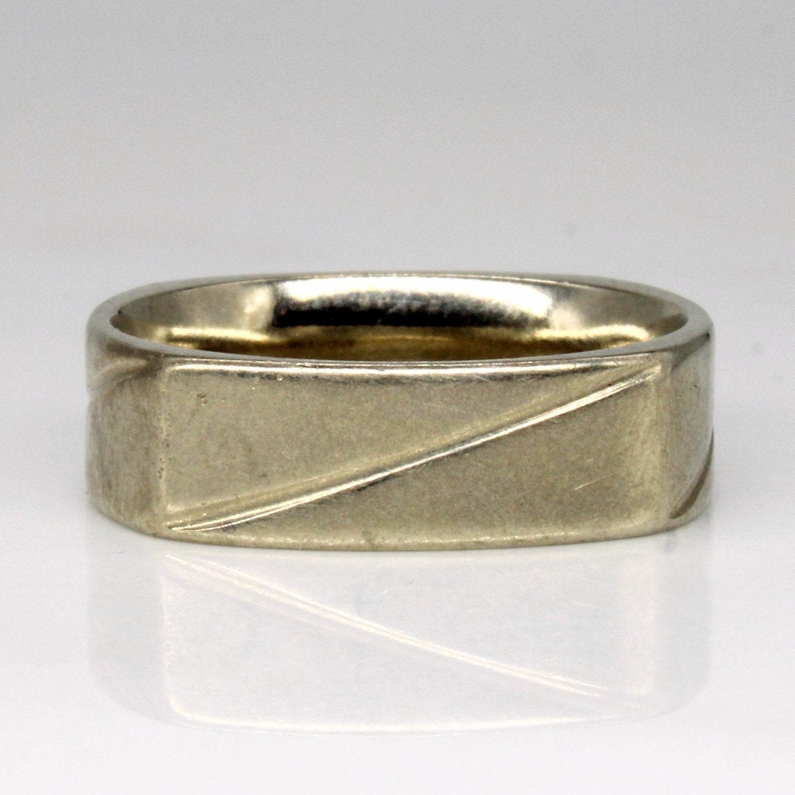 10K White Gold Ring for Women - Size 8.5 - Elegant Wedding Band, Anniversary Gift, or Everyday Jewelry - Perfect for Special Occasions & Daily Wear