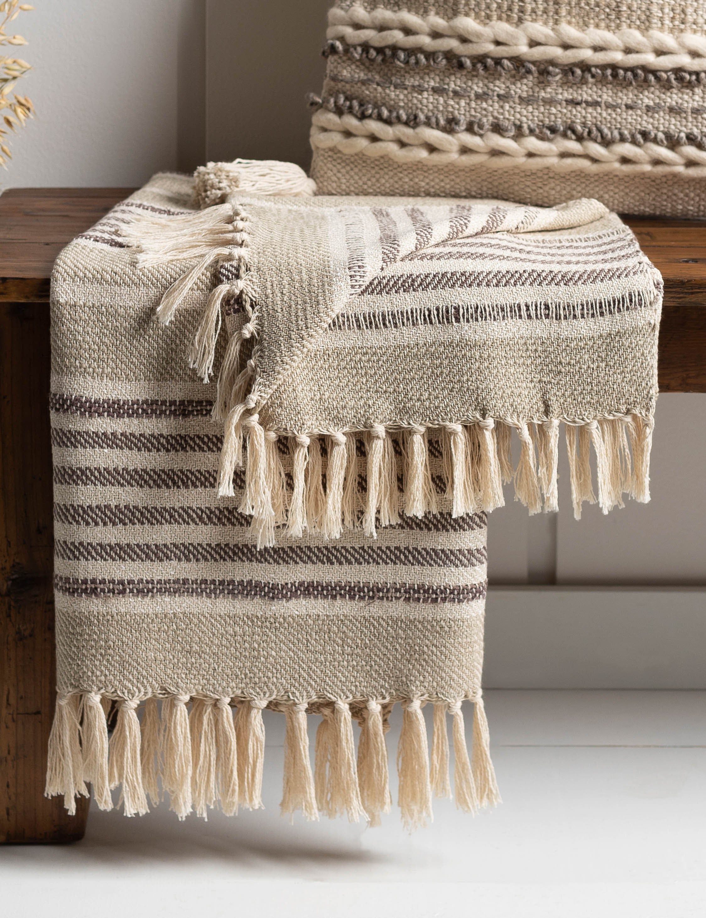 Cozy Culley Throw Blanket - Soft & Warm Fleece Throw for Couch, Bed, and Home Decor - Perfect for Lounging, Gifts, and Winter Comfort