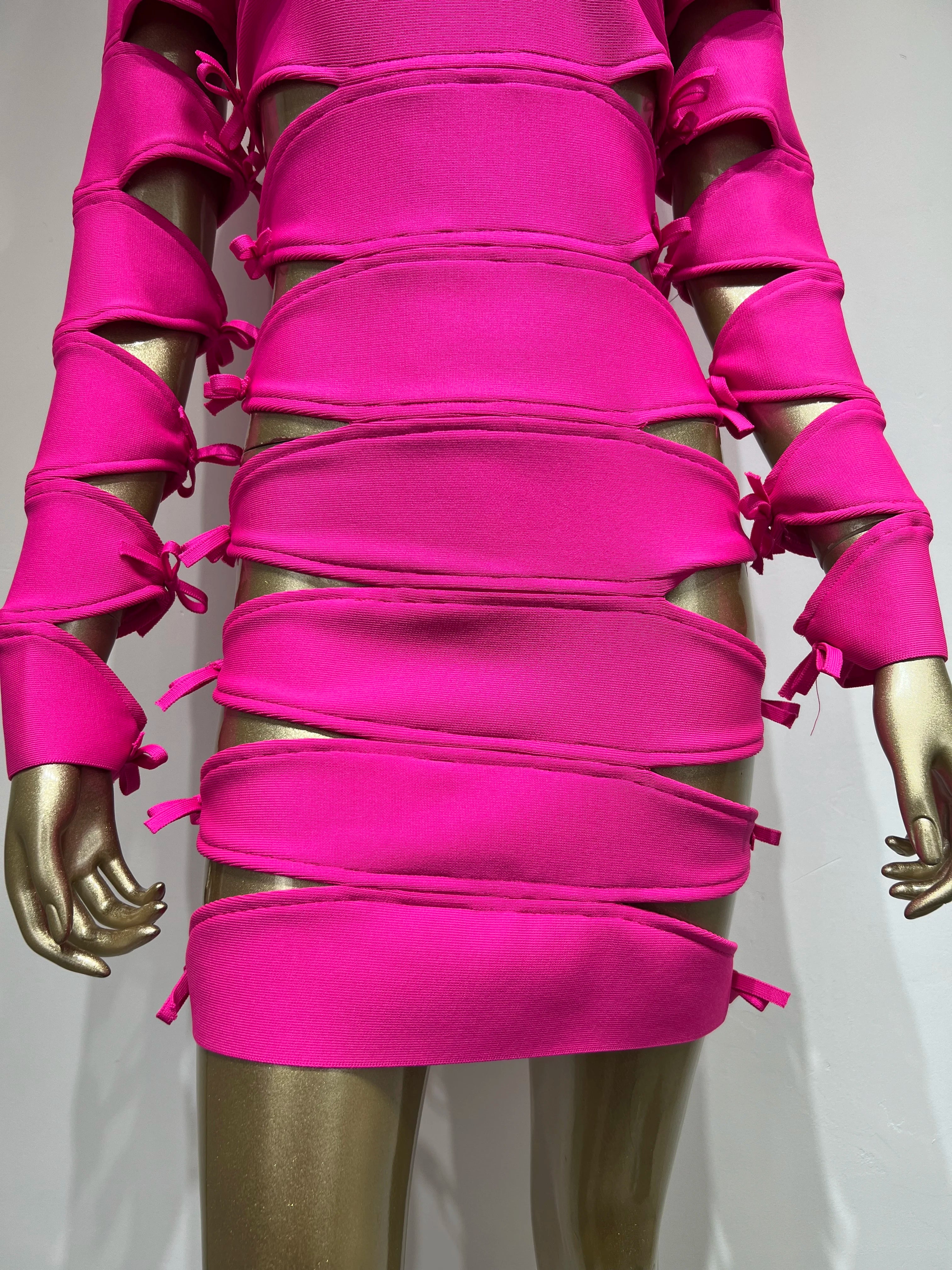 Sexy Long Sleeve Hollow Out Pink Bow Tie Mini Bandage Dress for Women - Elegant Autumn Evening & Club Party Dress 2023 | Perfect for Date Night, Cocktail Parties & Special Occasions