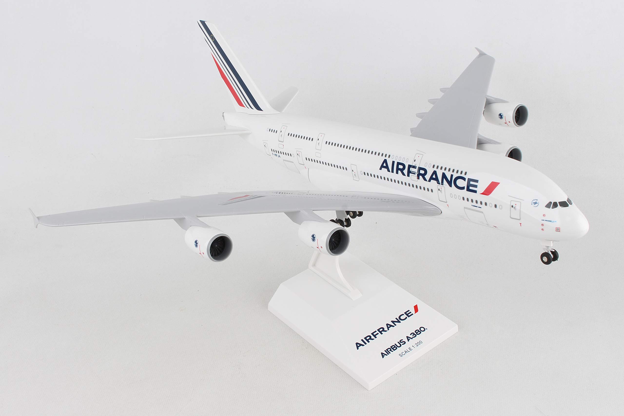 Daron Skymarks Air France A380 Model Kit with Landing Gear - 1/200 Scale Aircraft Model for Collectors & Aviation Enthusiasts - Perfect for Display, Gifts & Home Decoration