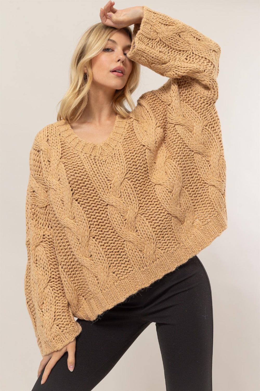 Women's Cable Knit V-Neck Sweater - Soft Chunky Knit Pullover for Fall & Winter - Perfect for Casual Outfits, Office Wear & Cozy Evenings