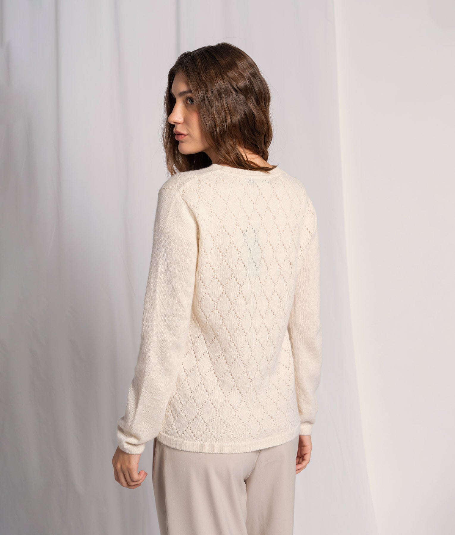 Elegant Lacy Argyle Sweater for Women - Stylish Knit Pullover with Classic Diamond Pattern - Perfect for Office, Date Night & Fall Fashion