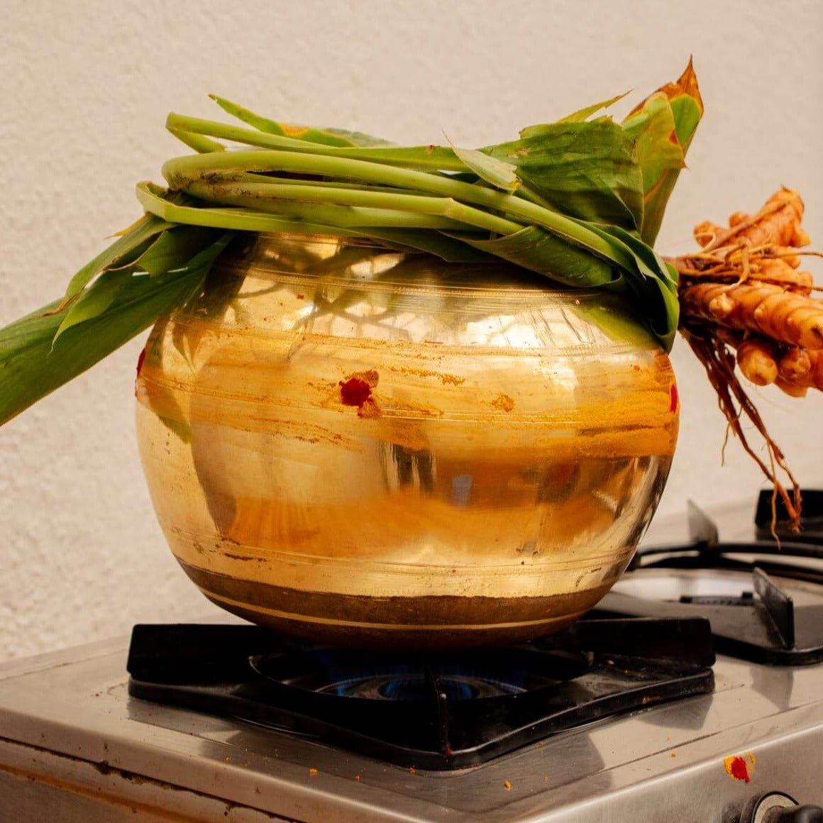 Premium Brass Cooking Pot - Traditional Pongal Pot for Indian Cuisine | Heavy Duty & Healthy Cooking | Perfect for Biryani, Rice, and Festive Meals | Ideal for Home Kitchens & Cultural Celebrations