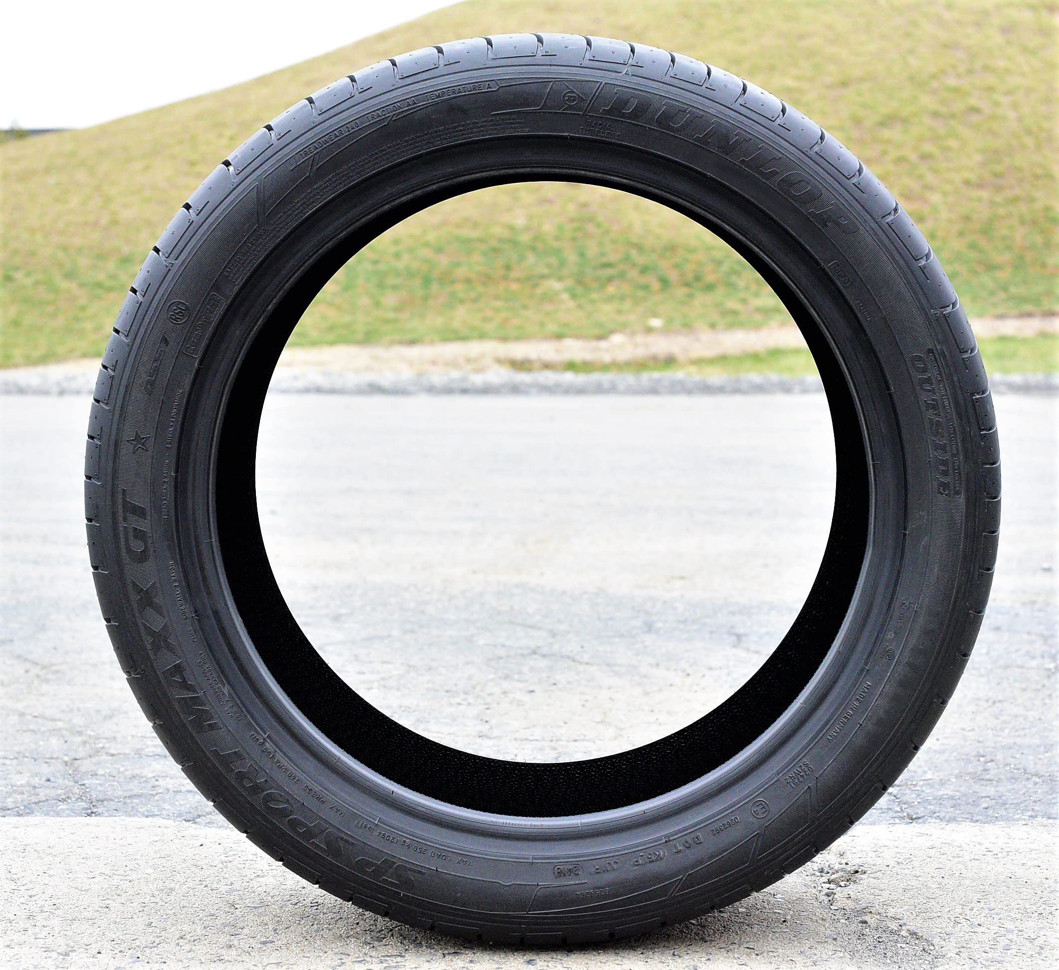 Dunlop SP Sport Maxx DSST ROF Summer Radial Tire - 275/35R19 96Y High Performance Tires for Sports Cars & Luxury Vehicles - Perfect for Summer Driving & High-Speed Handling
