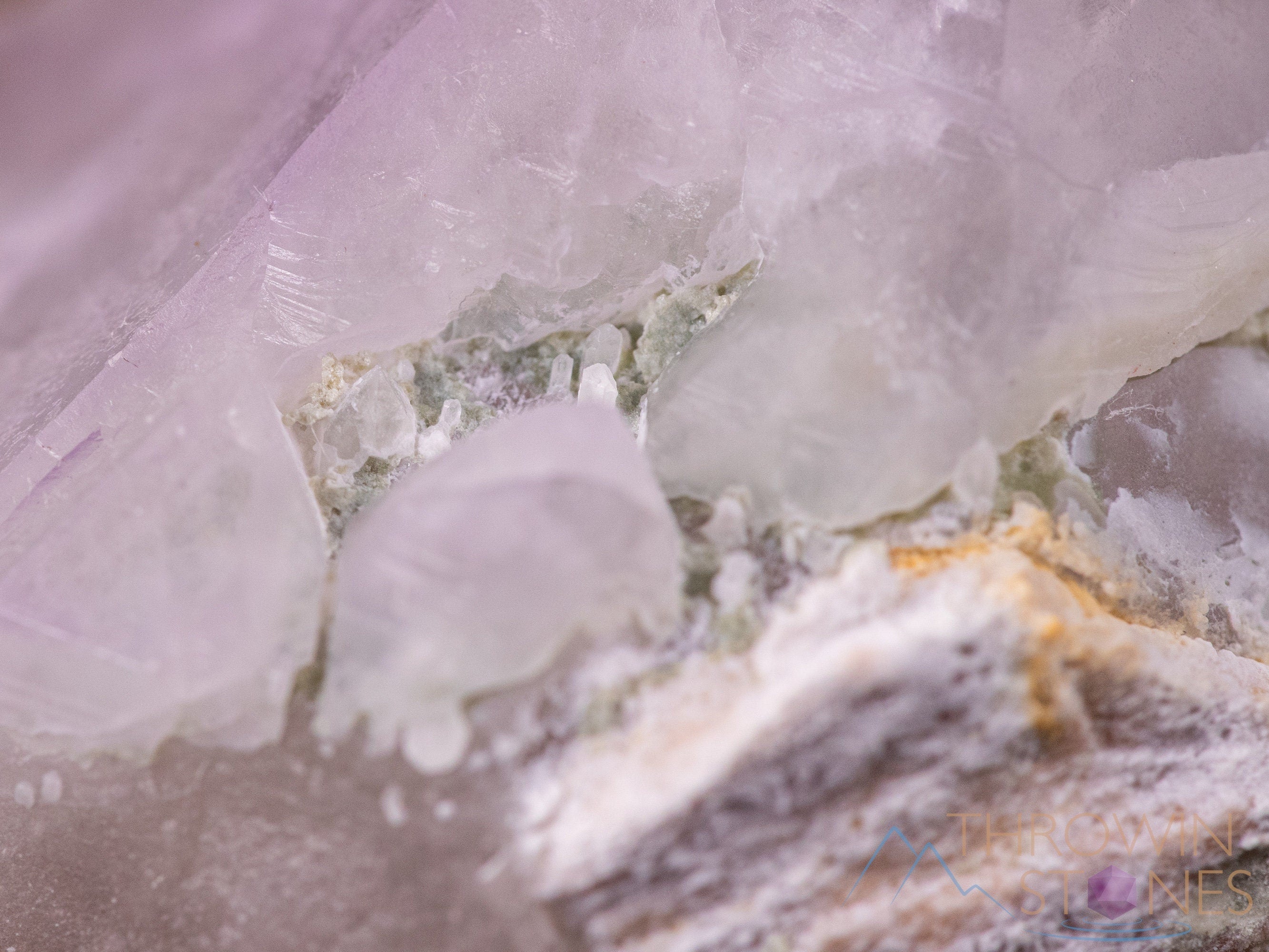 Natural Amethyst Raw Crystal Stone - February Birthstone, Unique Spiritual Gift, Boho Home Decor & Healing Crystal for Meditation, Yoga & Positive Energy