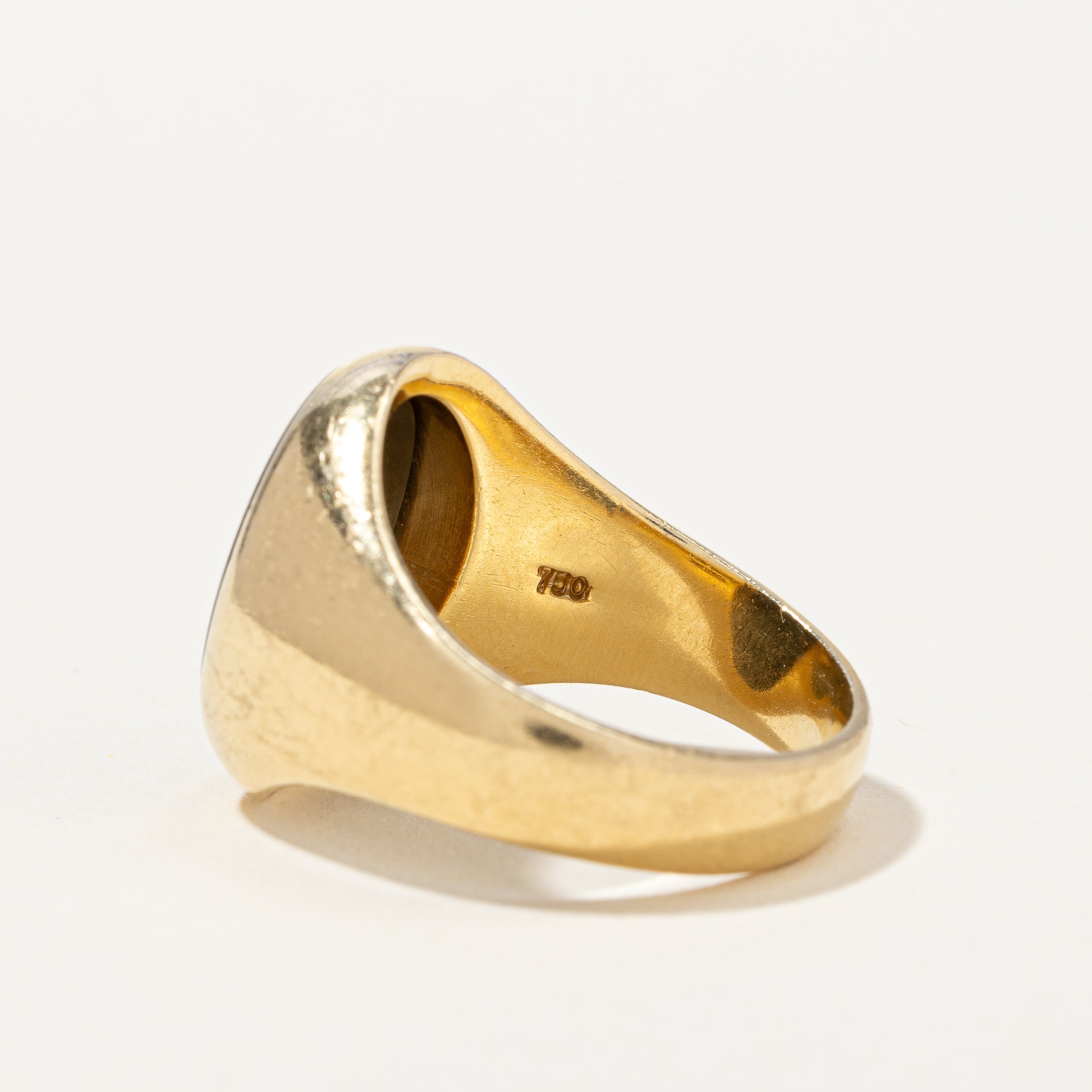 Tiffany & Co Onyx Cocktail Ring - 2.90 Carat Black Onyx Stone - Size 10 - Elegant Statement Jewelry for Evening Parties, Weddings & Special Occasions