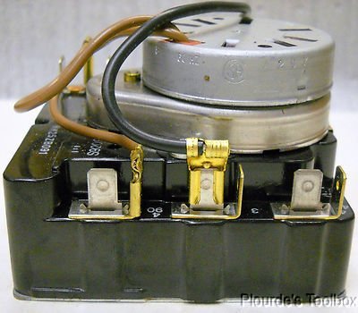 Carrier 38CQ 660 029 Defrost Timer 10A 250V - Replacement Part for Refrigerators & Freezers - Ideal for Home, Restaurant, and Commercial Use