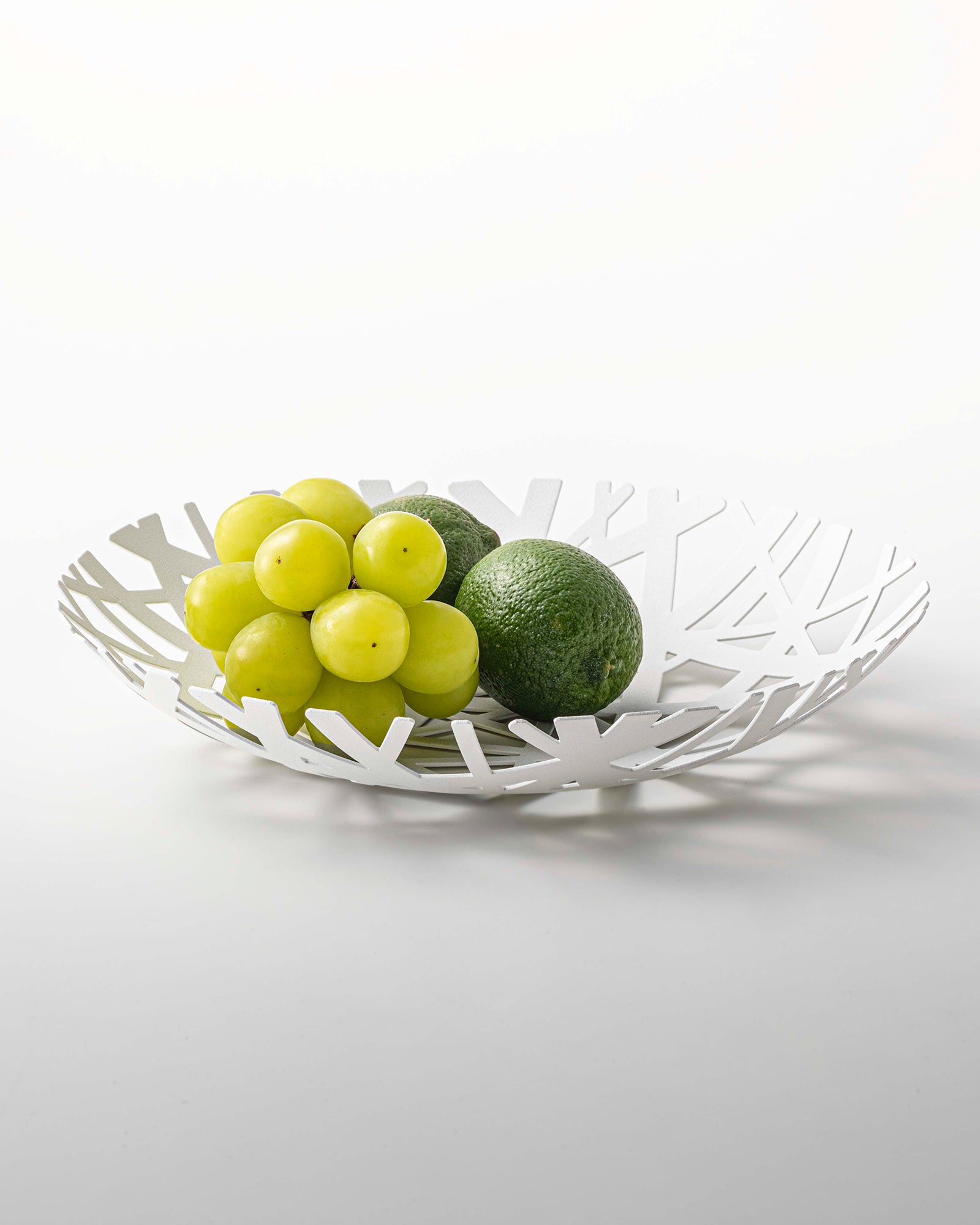 Premium Stainless Steel Fruit Bowl - Durable & Elegant Kitchen Serving Bowl for Fruits, Snacks, and Salads - Perfect for Dining, Entertaining, and Healthy Living