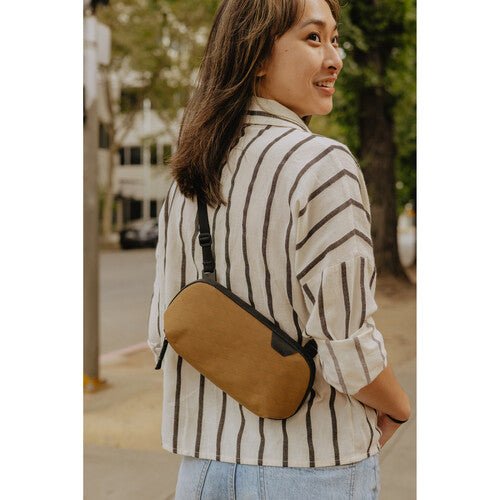 Peak Design Tech Pouch Small - Waterproof Travel Organizer for Electronics & Cables - Coyote Color - Perfect for Travel, Office & Everyday Carry