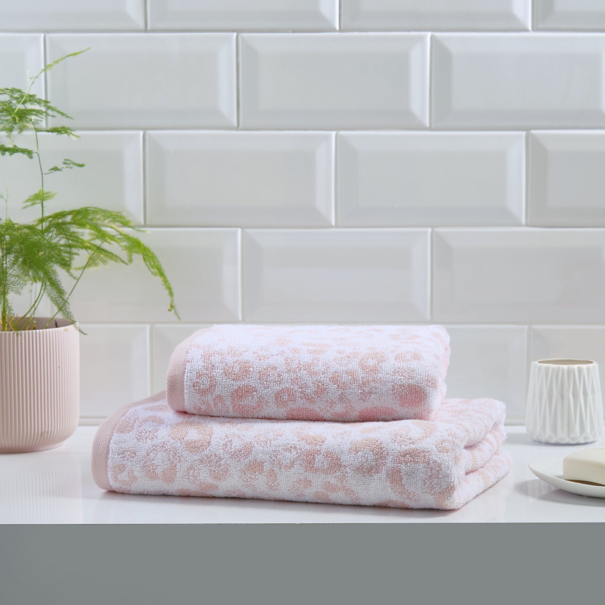 Fusion Animal Print Towel - Soft & Absorbent Bath Towel Set, Blush Pink - Perfect for Spa, Beach, and Home Decor