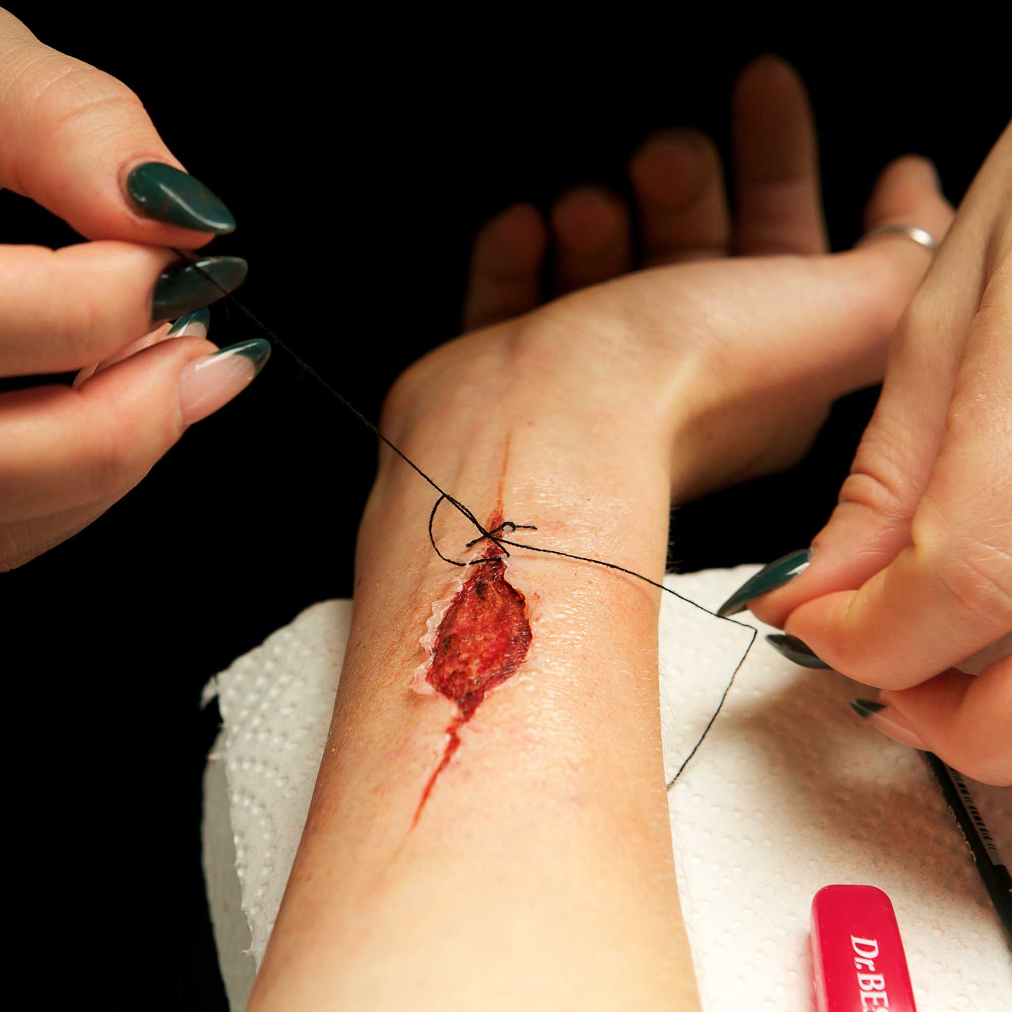 Professional Silicone Modeling Compound for Realistic Wound, Scar & Prosthetic SFX Makeup - Perfect for Halloween, Cosplay & Special Effects Artists