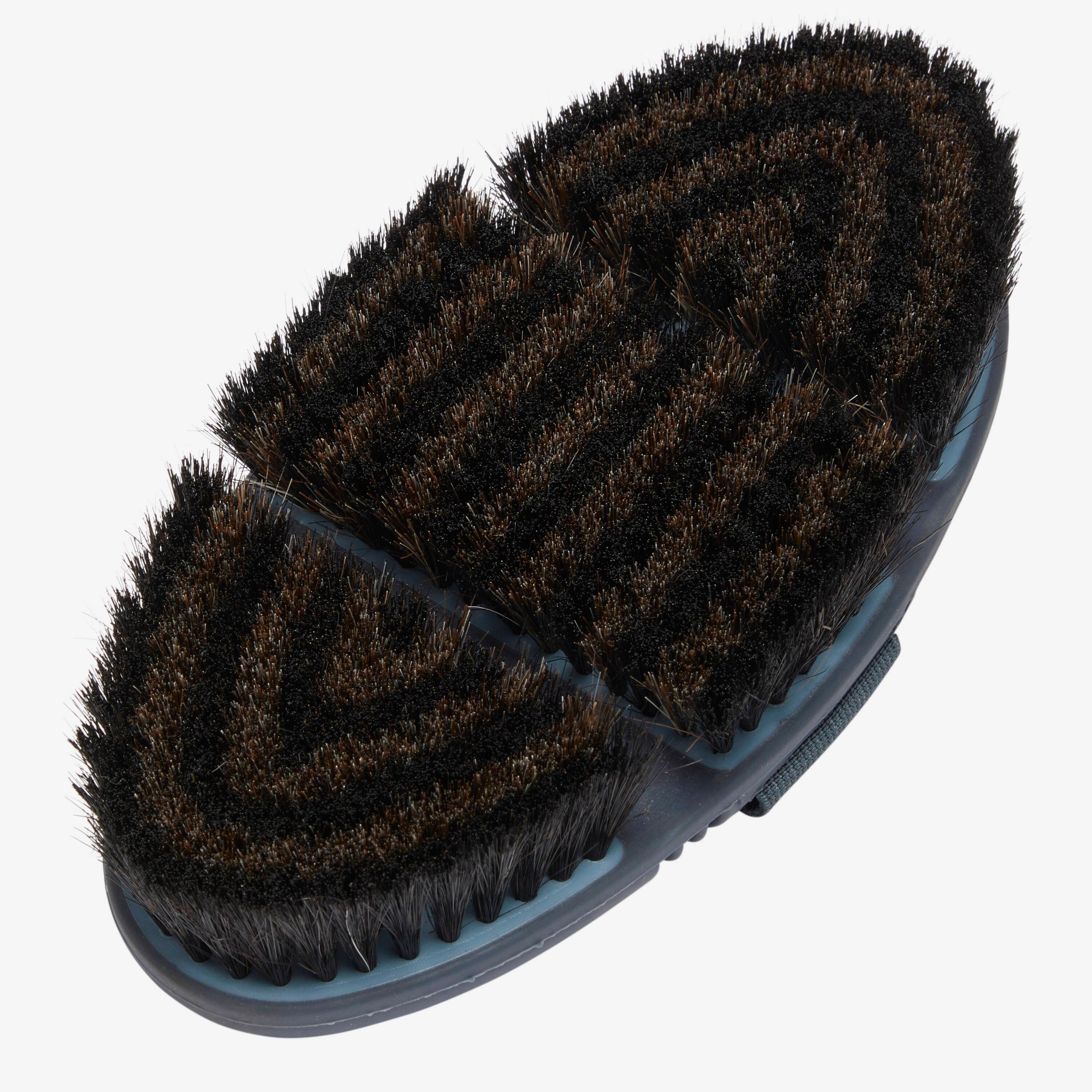 LeMieux Flexi Horse Hair Body Brush for Grooming - Soft Bristles for Shine & Detangling - Perfect for Horses, Ponies & Pets - Ideal for Show Prep & Daily Care