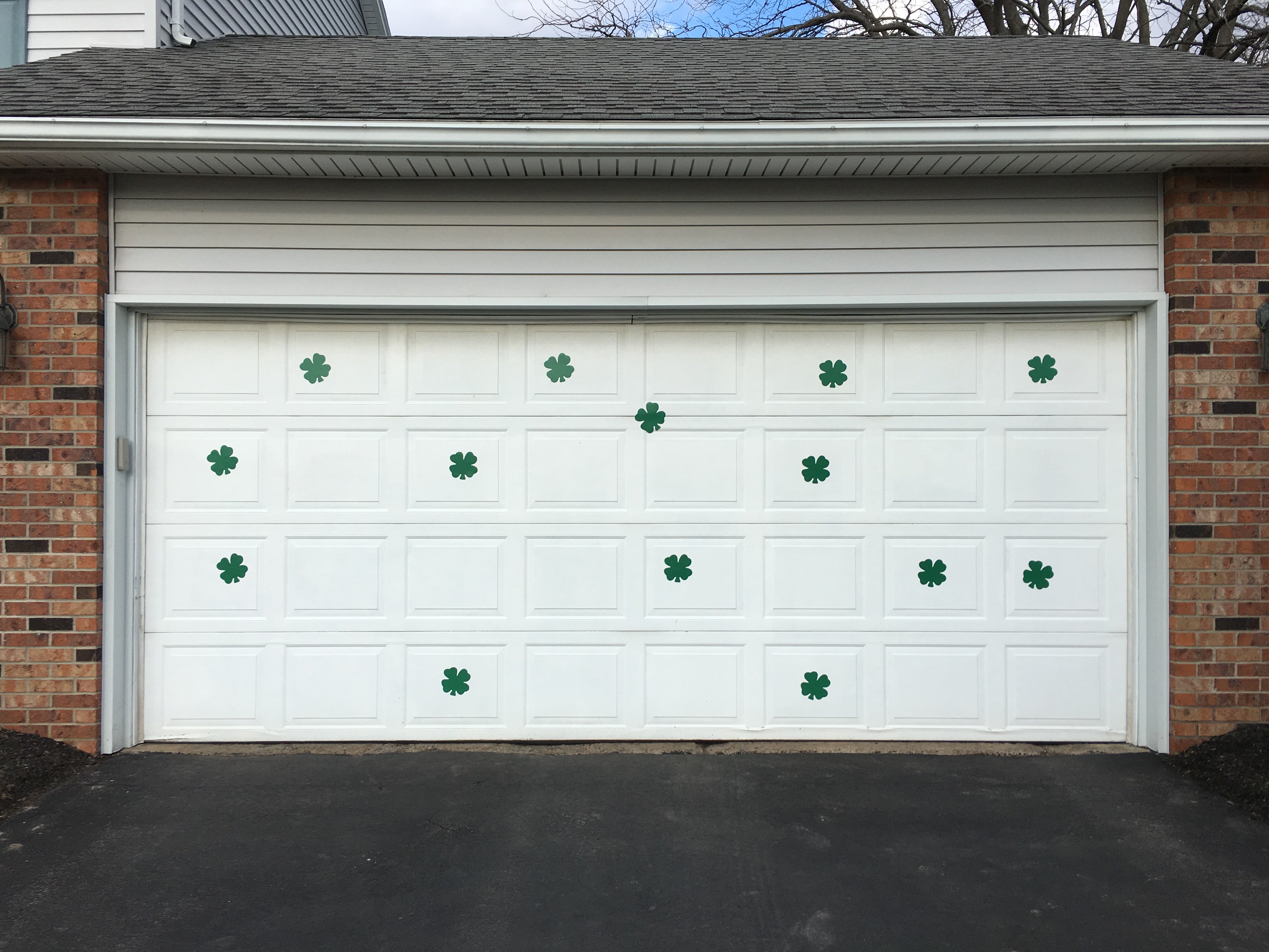 Premium Die Cut Magnetic Large Single Color Four Leaf Clover - Perfect for Refrigerator Decor, DIY Crafts, and St. Patrick's Day Party Decorations