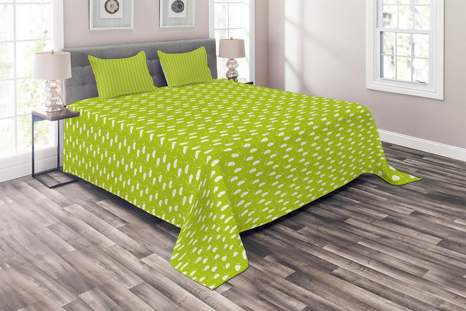 Ambesonne Easter Bunny Quilt Set - 3 Piece King Size Bedspread with 2 Pillow Shams, Yellow Green & White Rabbit Eggs Doodle Pattern | Spring Home Decor, Easter Bedding, Holiday Guest Room